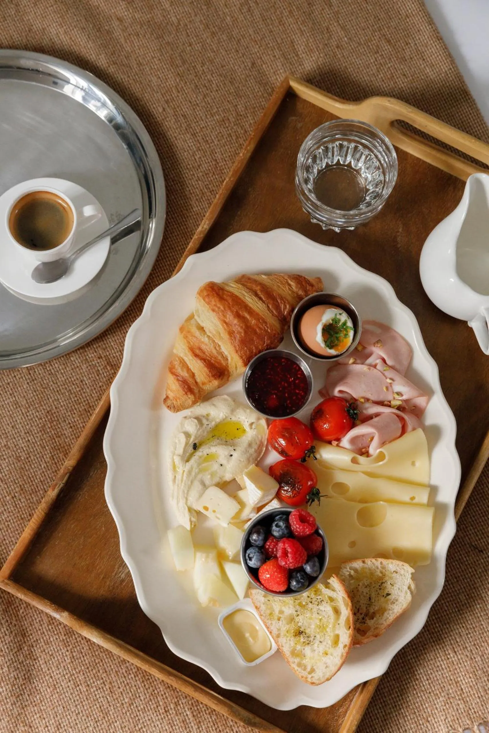 Food and drinks in Pavilion Boutique Hotel