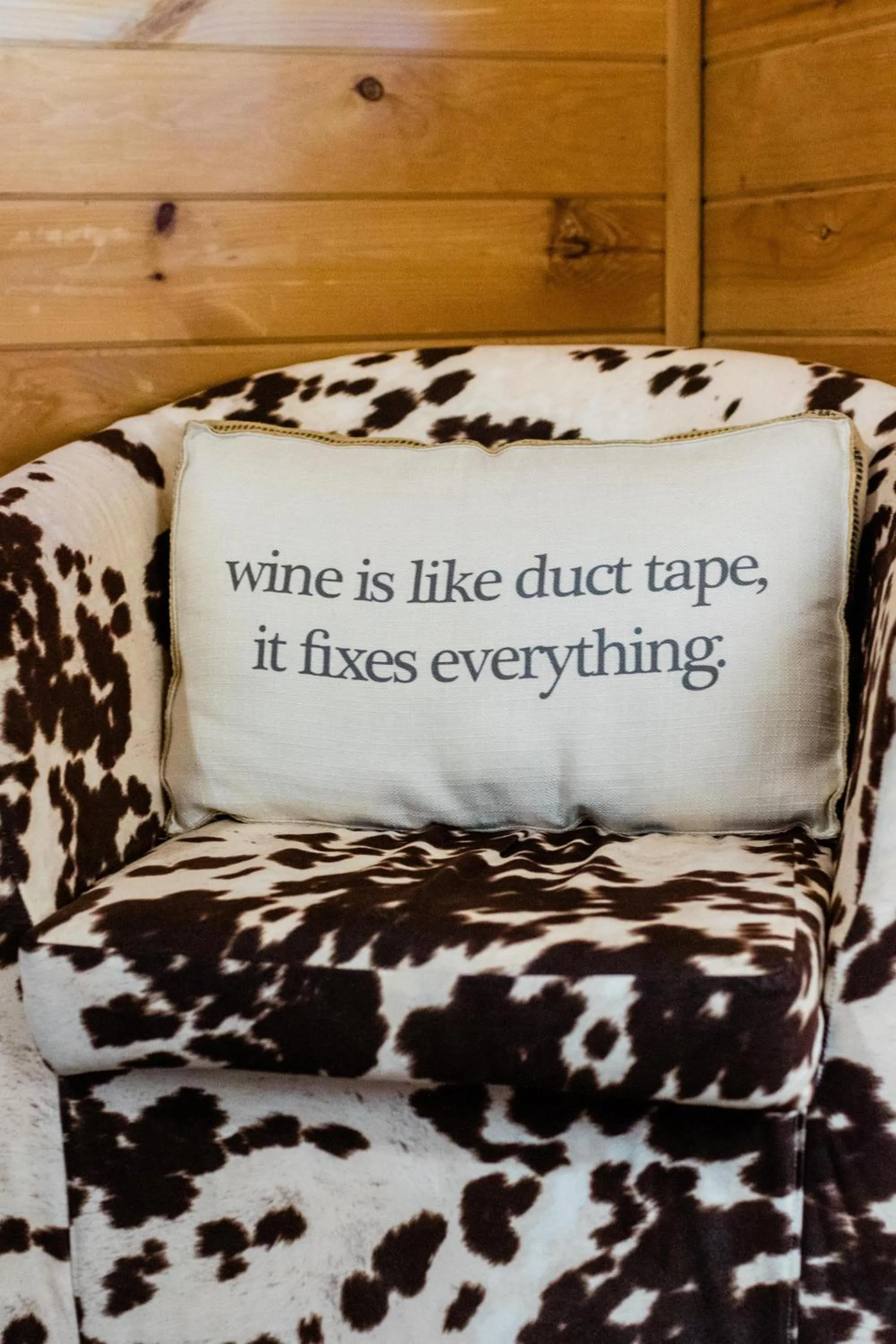 Seating area in Sylvan Valley Lodge and Cellars