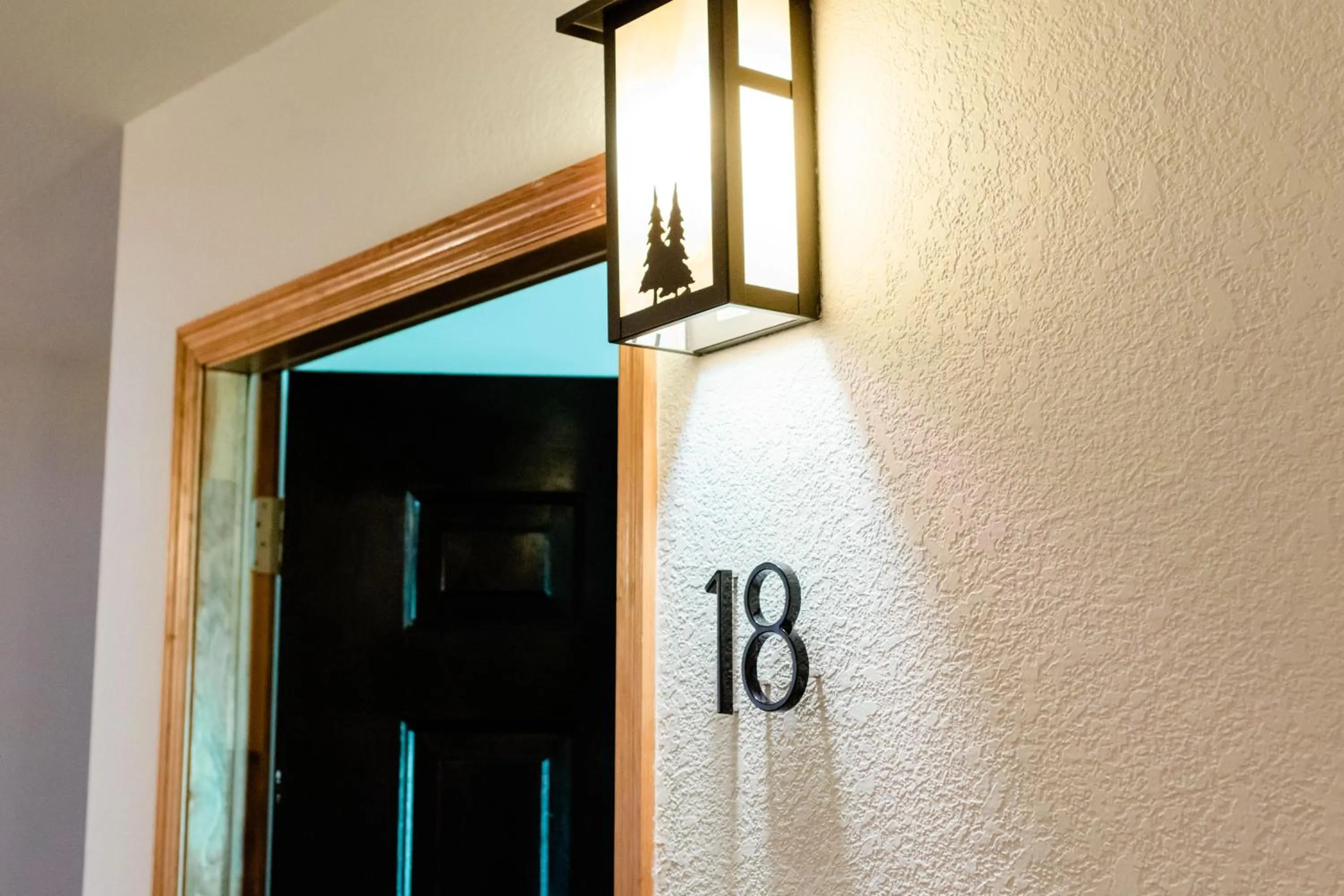 Facade/entrance in Sylvan Valley Lodge and Cellars