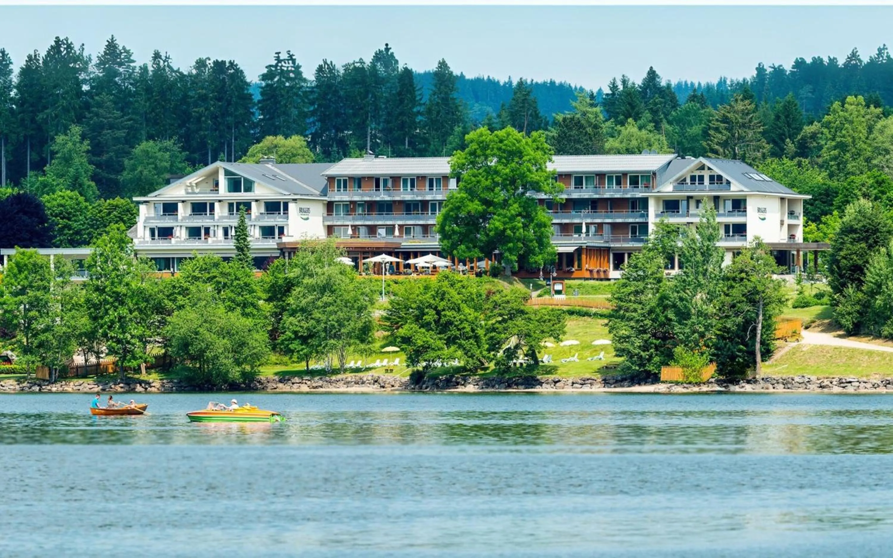 Property building in BRUGGER'S Hotelpark am See