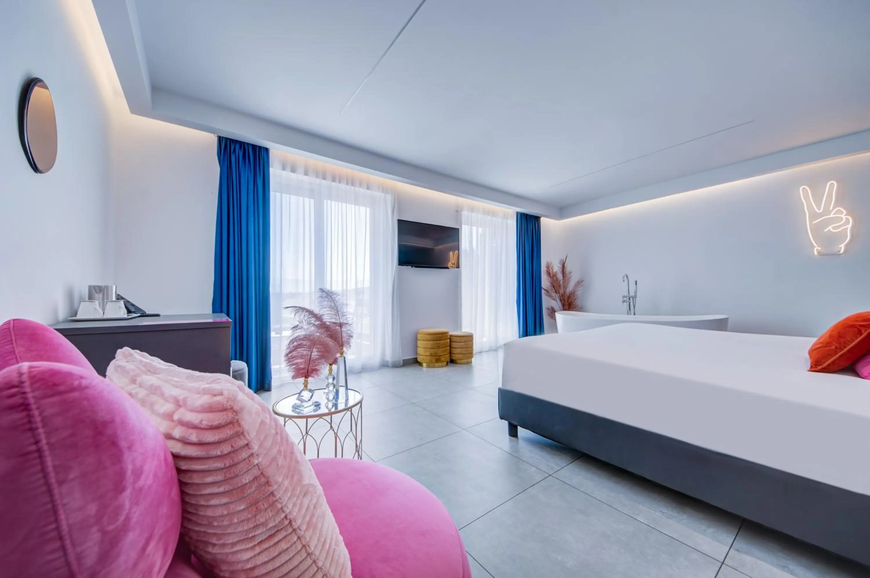 Bed in Flamingo Hotel Malta