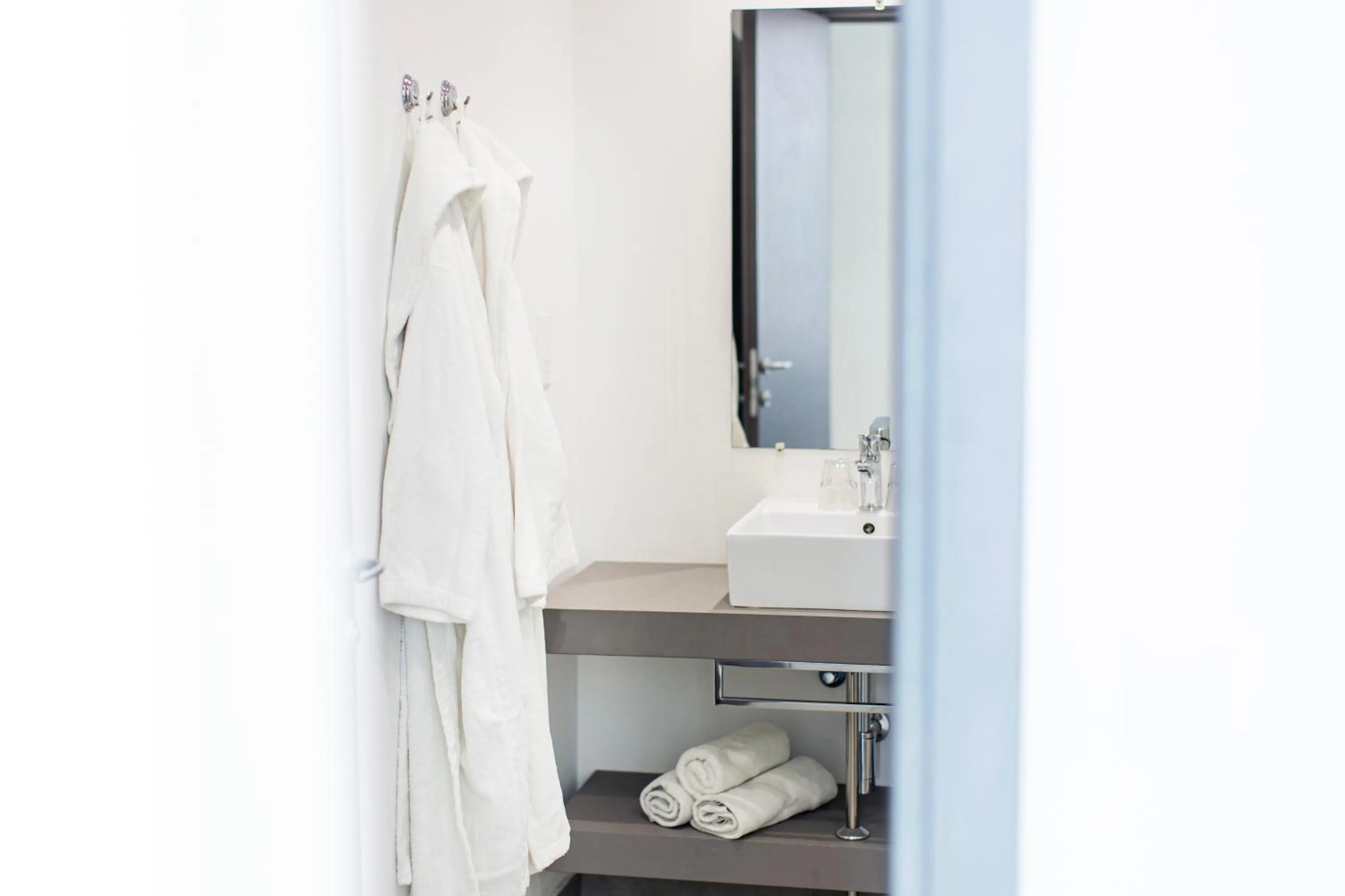 Bathroom in Flamingo Hotel Malta