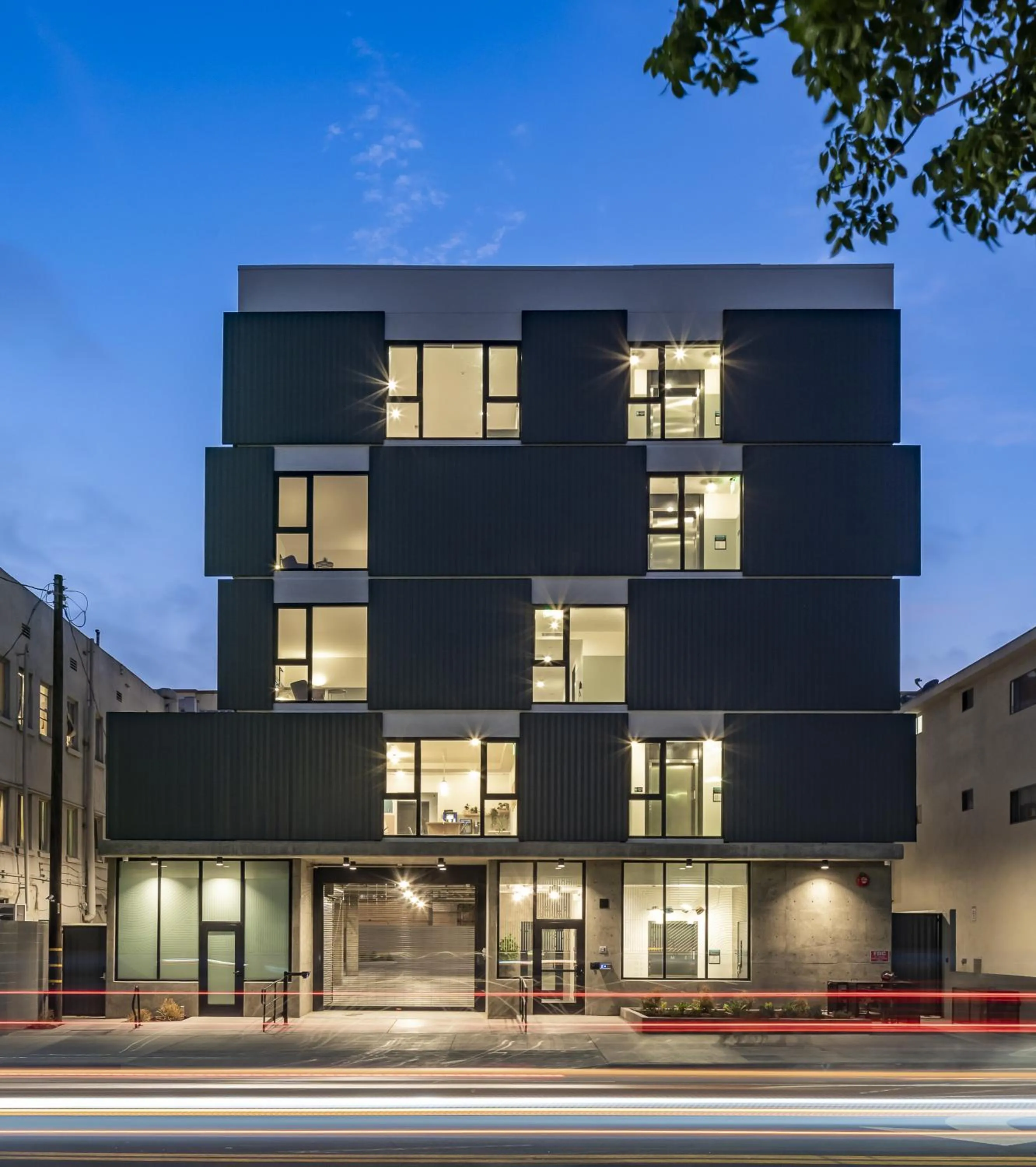 Facade/entrance in The Metric - Los Angeles Downtown