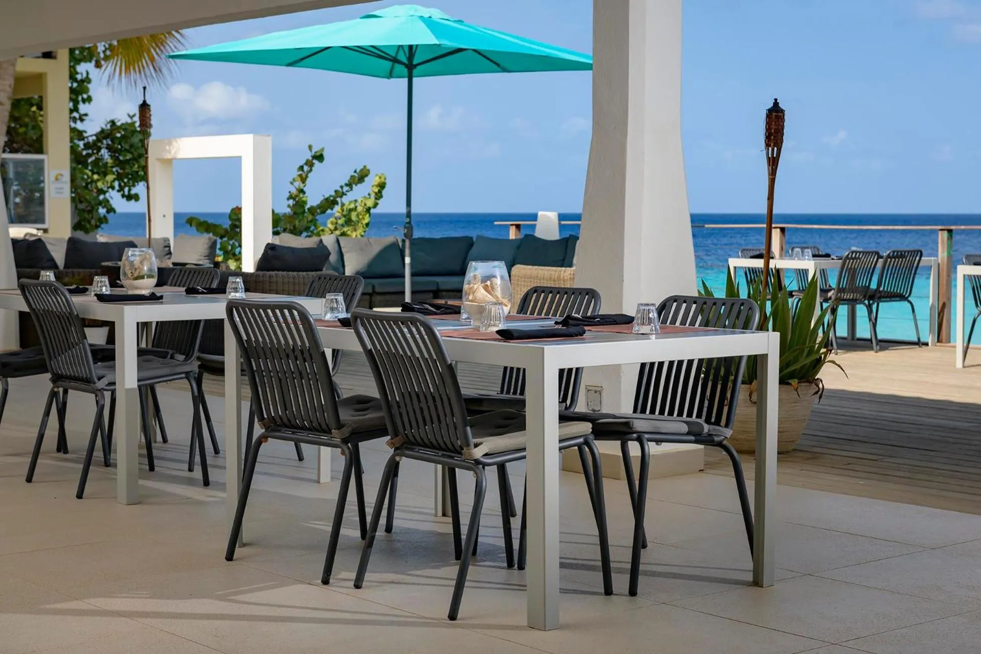 Restaurant/Places to Eat in Thebonairian