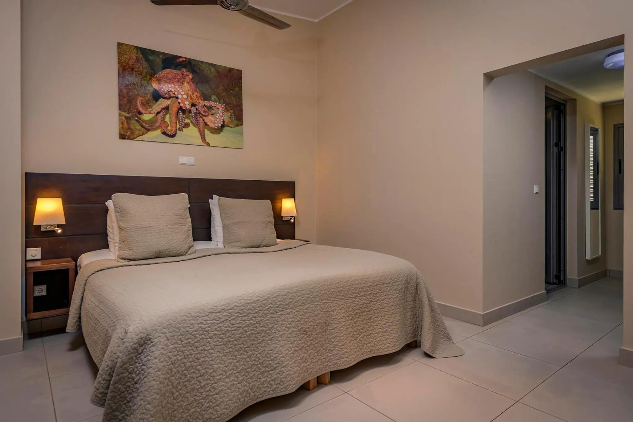 Bedroom, Bed in Thebonairian