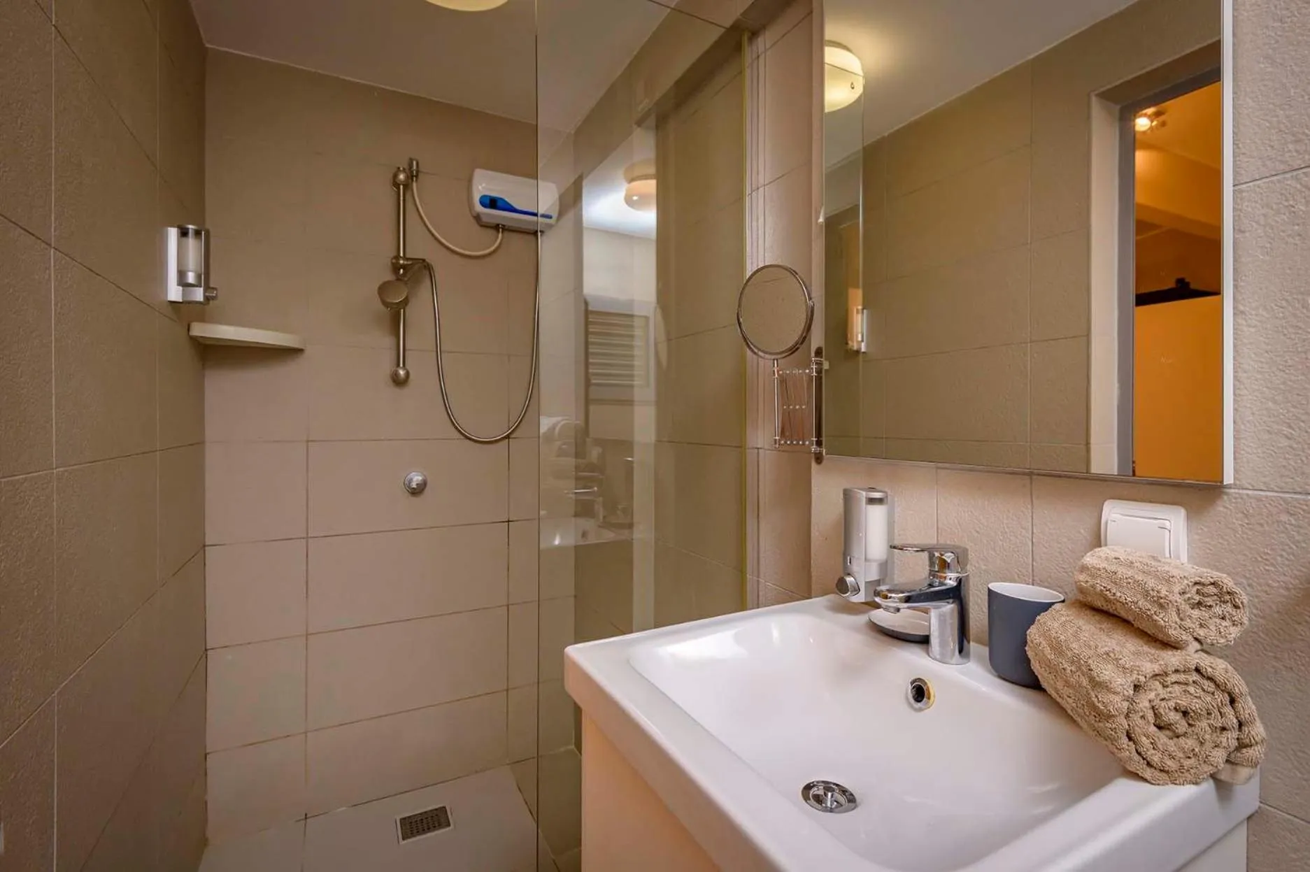 Bathroom in Thebonairian