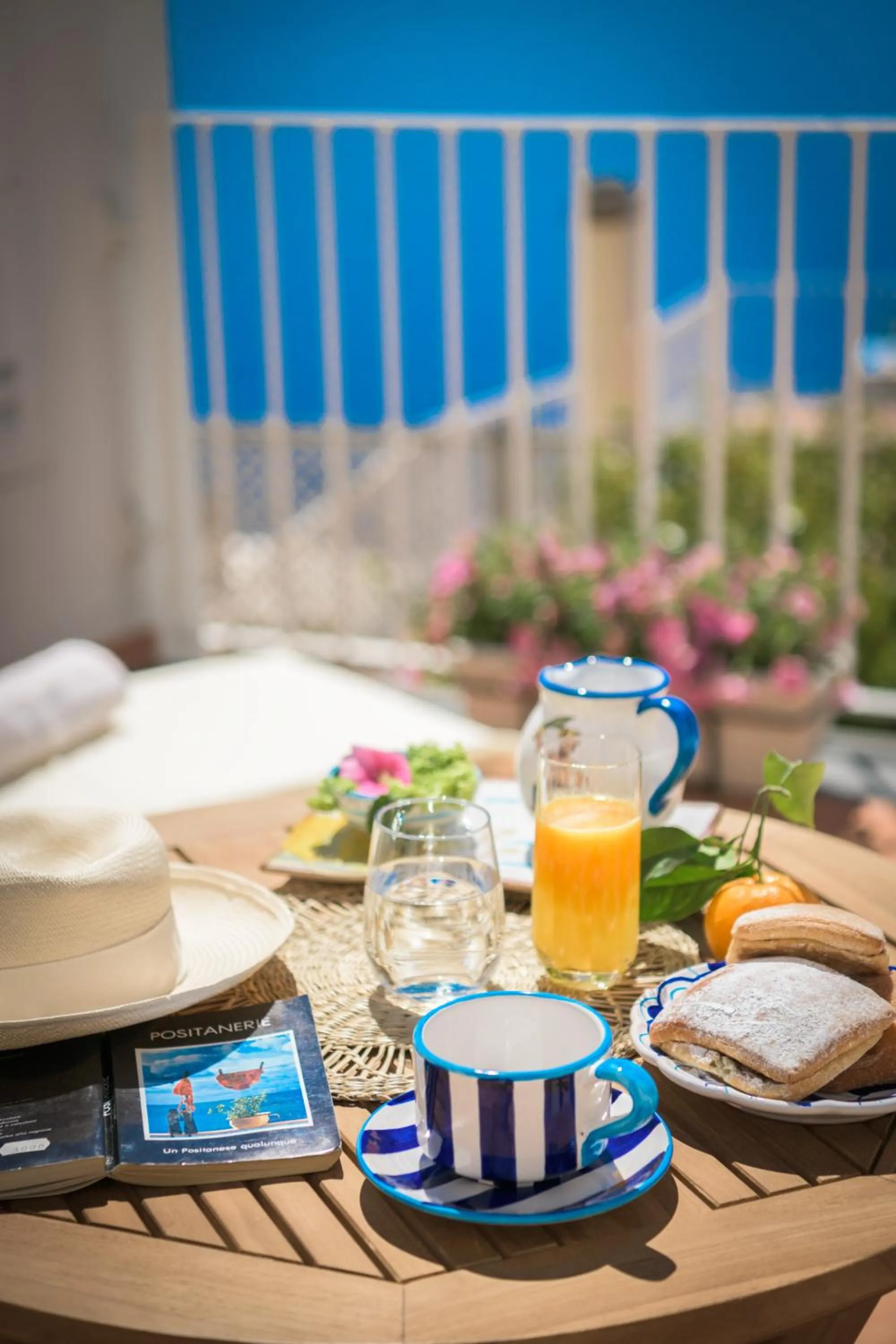 Breakfast in Villa Fortuna