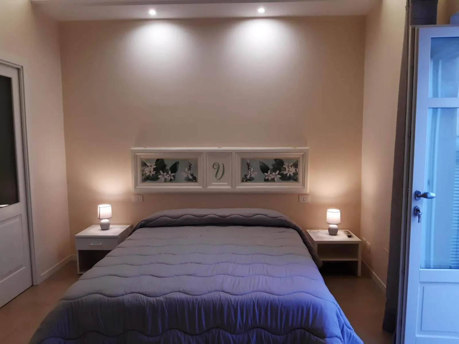 Photo of the whole room, Bed in San Domenico Casa Vacanze