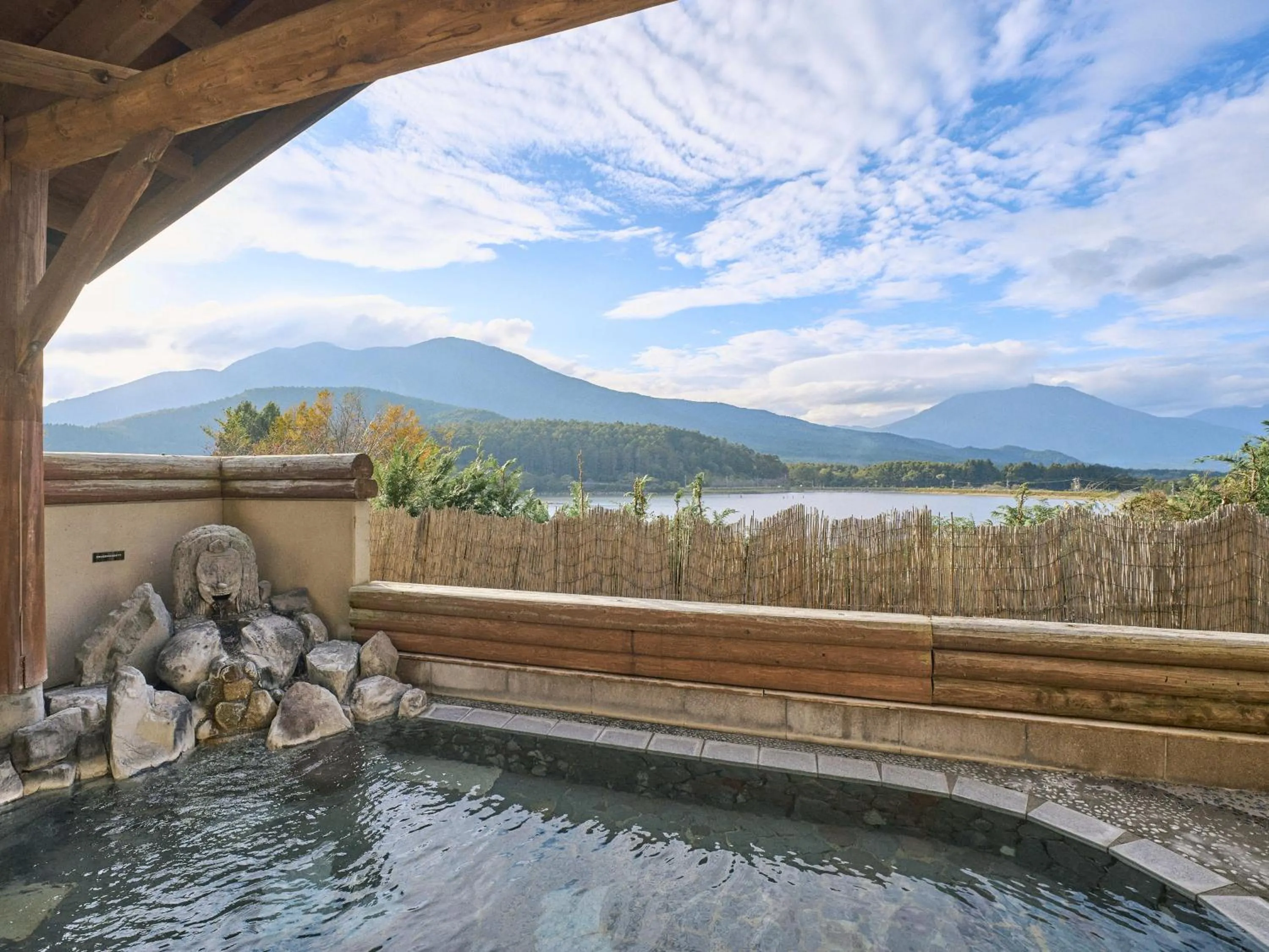 Open Air Bath in Glamprook Iizuna