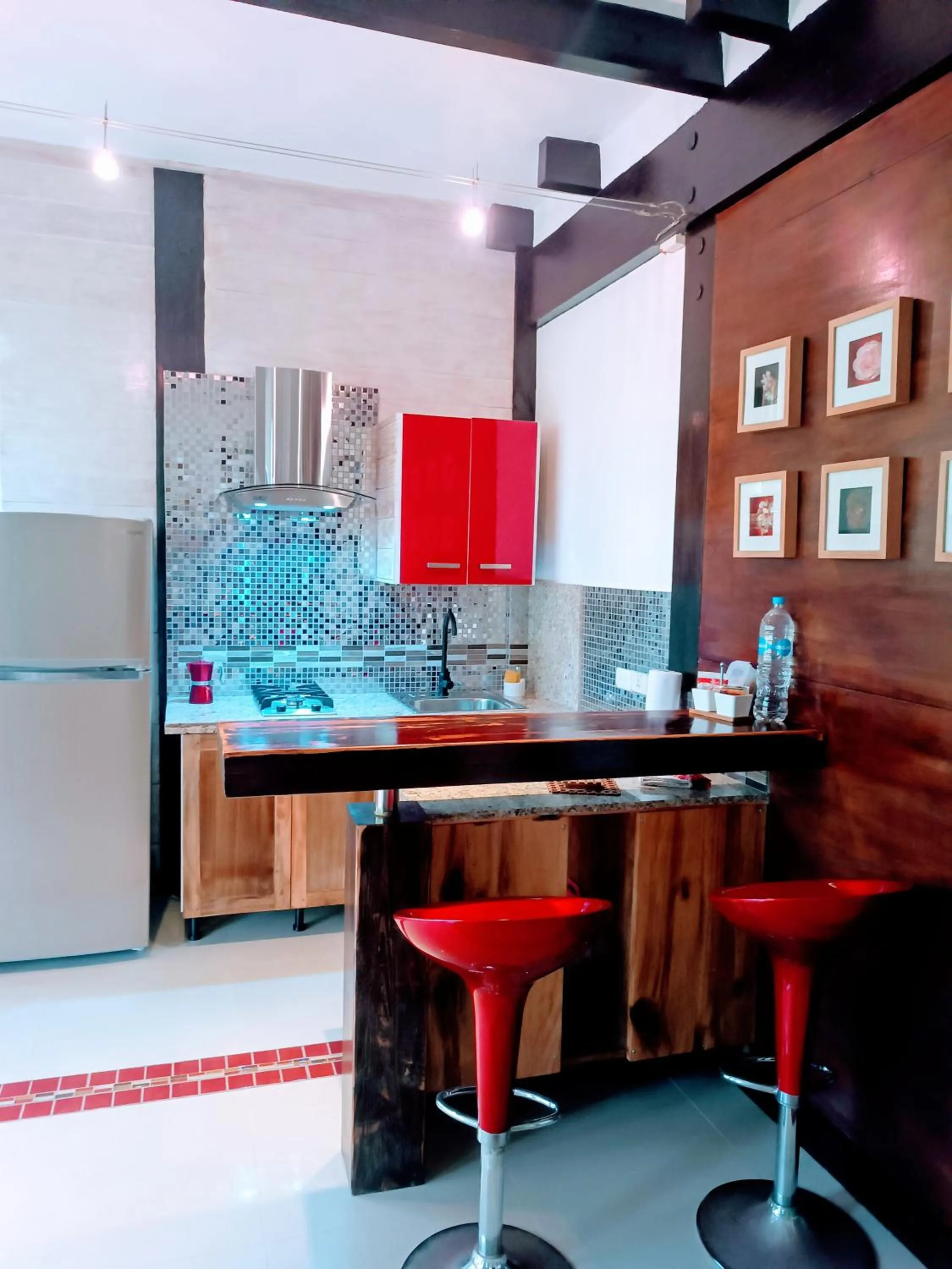 kitchen in Chaykovski Boutique H