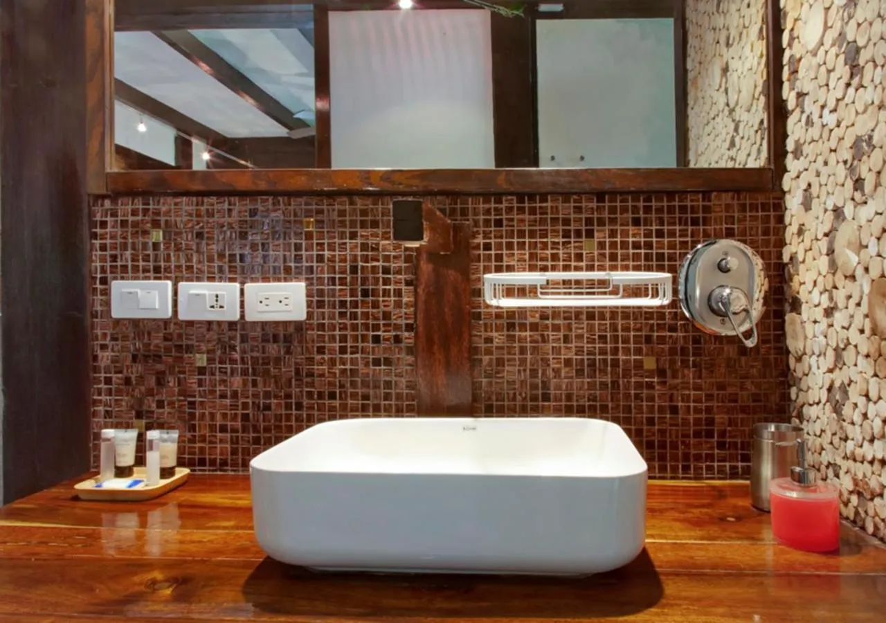 Bathroom in Chaykovski Boutique H