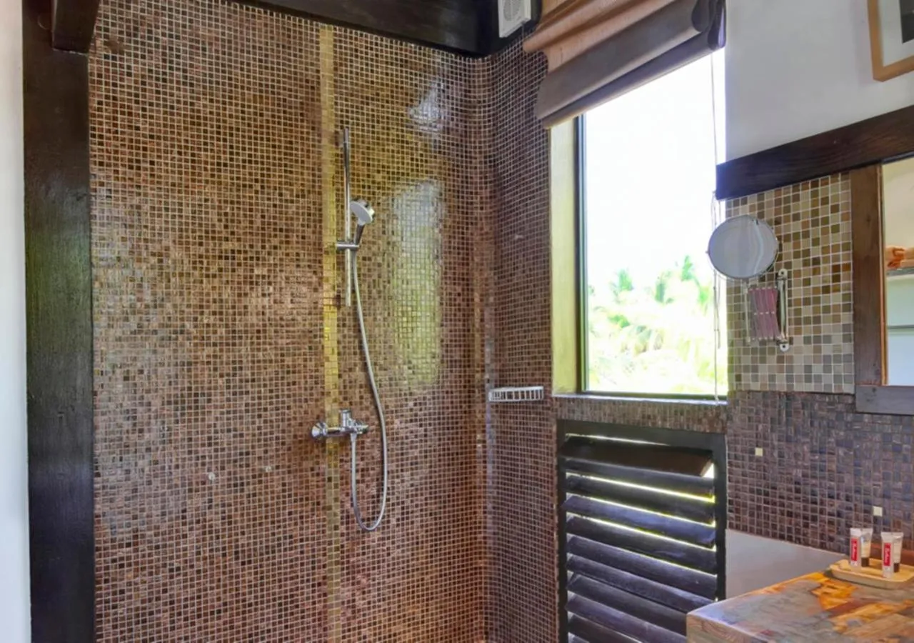 Bathroom in Chaykovski Boutique H