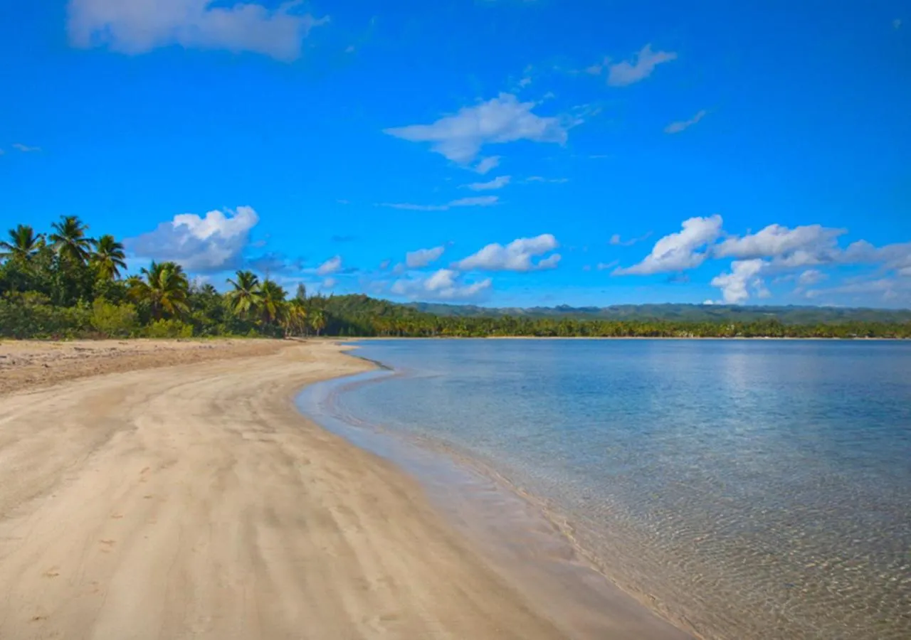 Beach in Chaykovski Boutique H