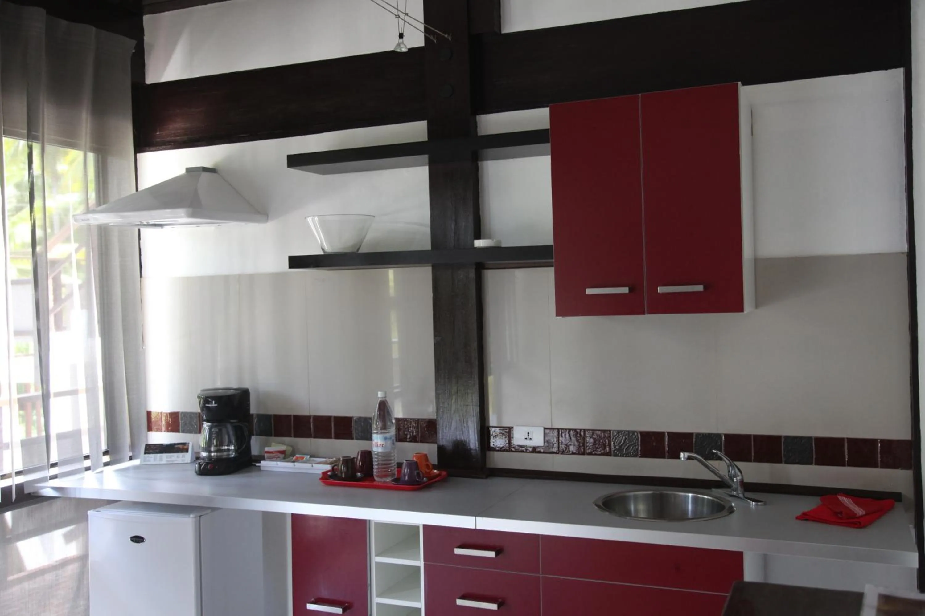 Coffee/tea facilities in Chaykovski Boutique H