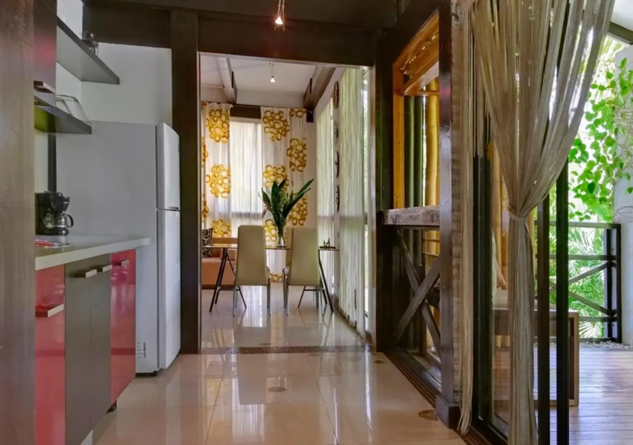 Kitchen or kitchenette in Chaykovski Boutique H