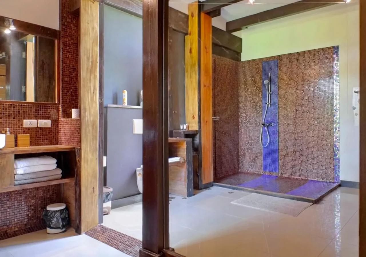 Bathroom in Chaykovski Boutique H