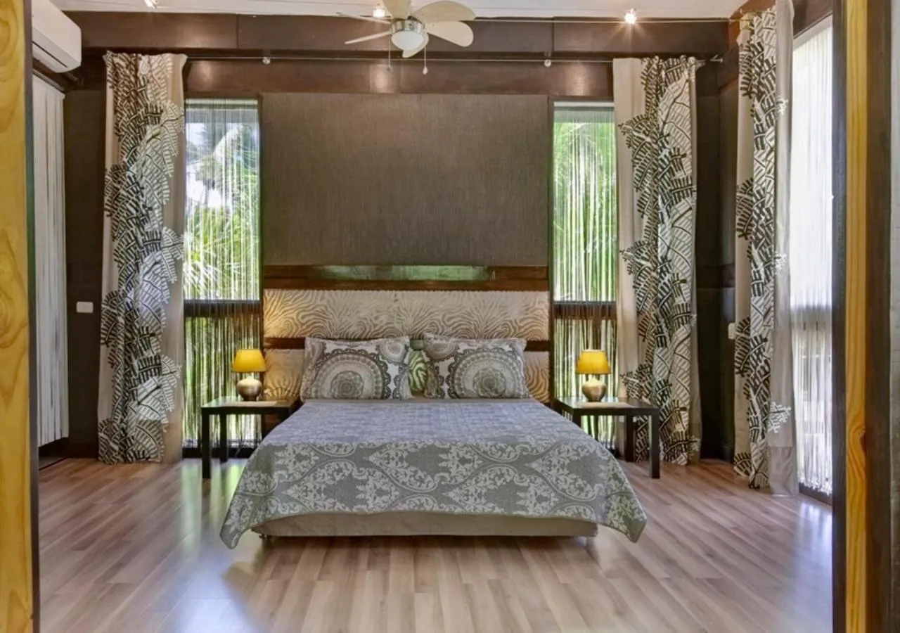 Bedroom, Bed in Chaykovski Boutique H