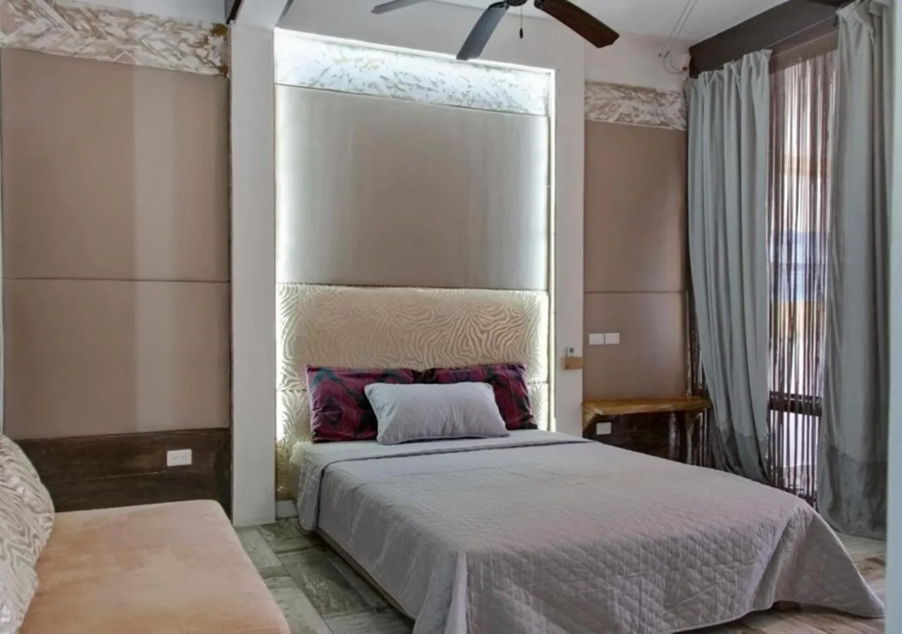 Bedroom, Bed in Chaykovski Boutique H