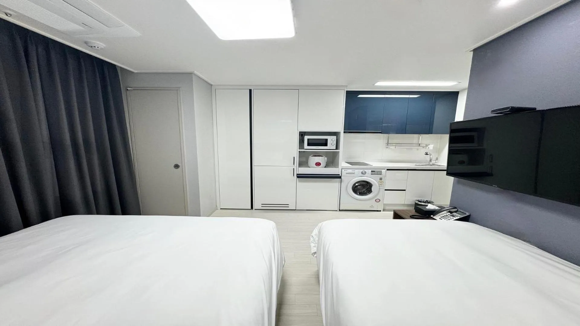 Bed in Donghae Oceancity Residence Hotel
