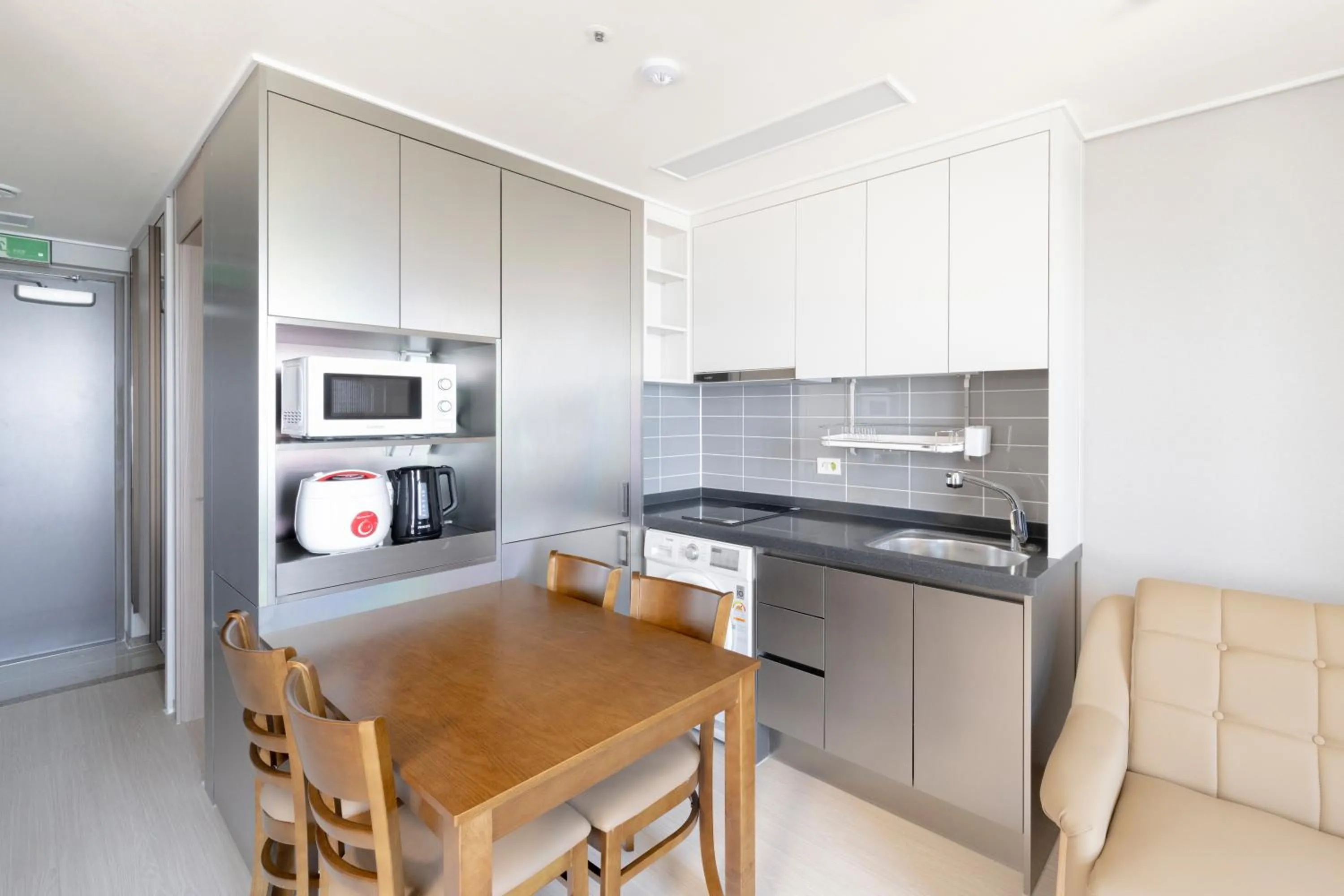 Living room in Donghae Oceancity Residence Hotel