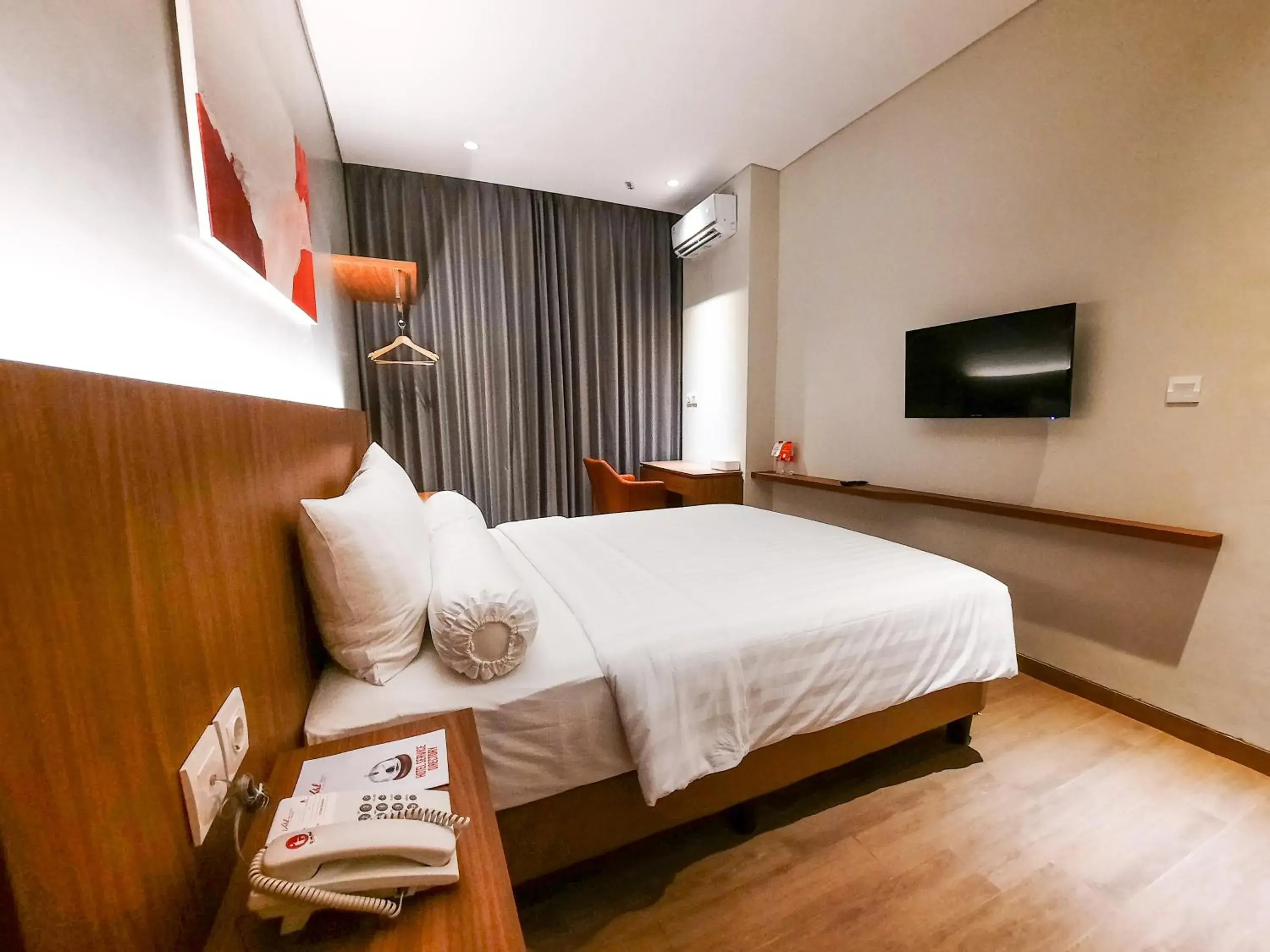 Bed in Votel Krakatau Boutique Hotel Semarang Bed in Votel Krakatau Boutique Hotel Semarang