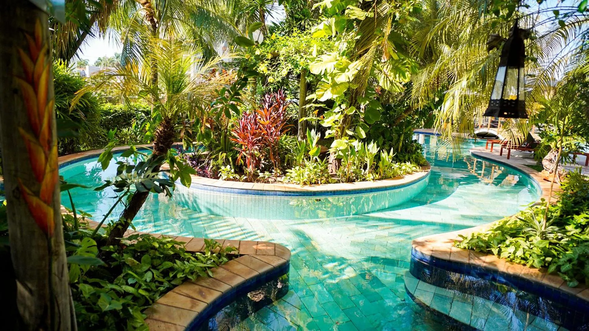 Pool view in Hot Beach Raízes