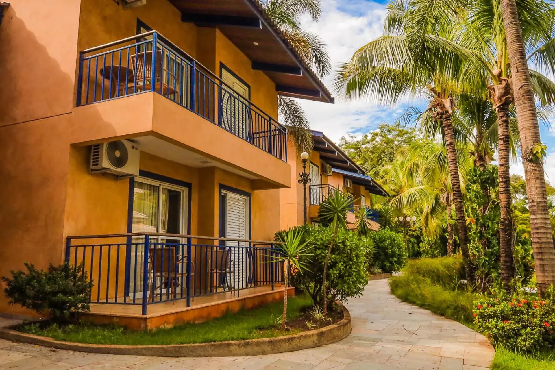 Property building in Hot Beach Raízes Property building in Hot Beach Raízes