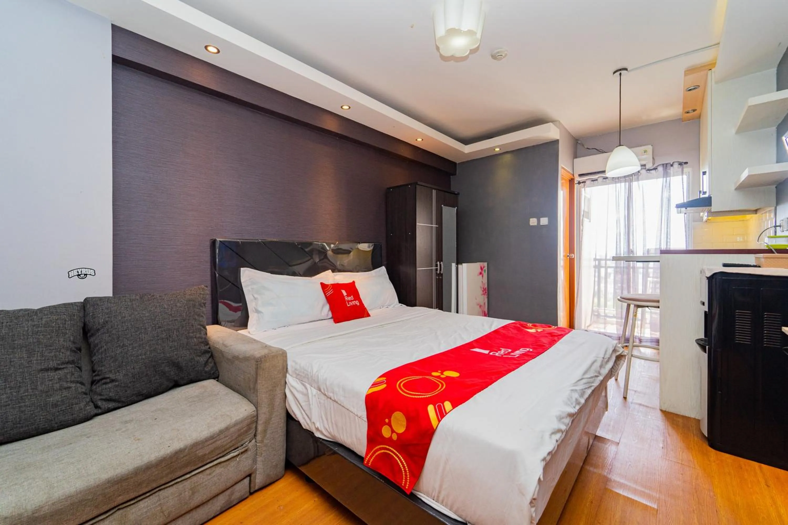 Bed in RedLiving Apartemen Cinere Resort - Gold Room