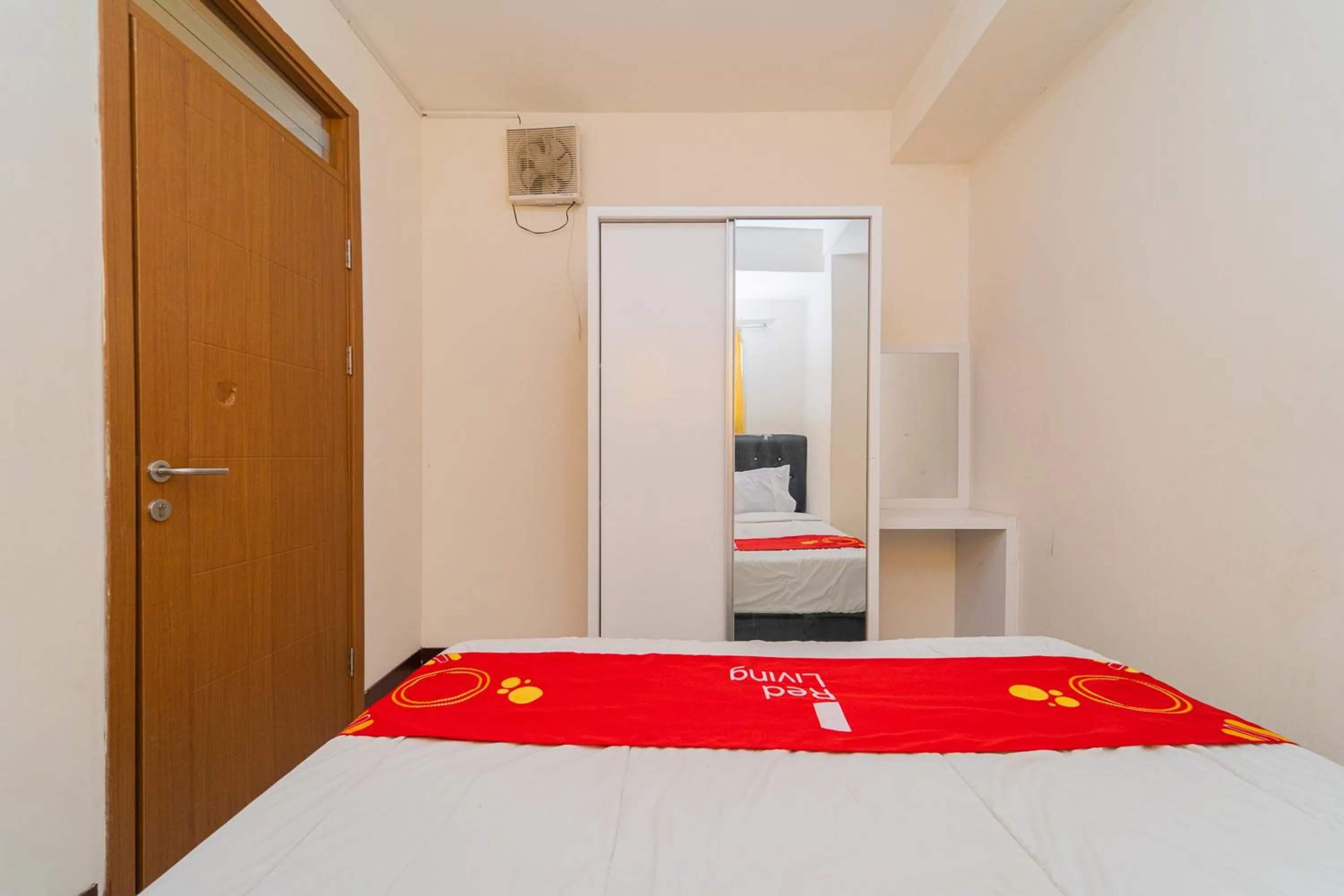 Bed in RedLiving Apartemen Cinere Resort - Gold Room
