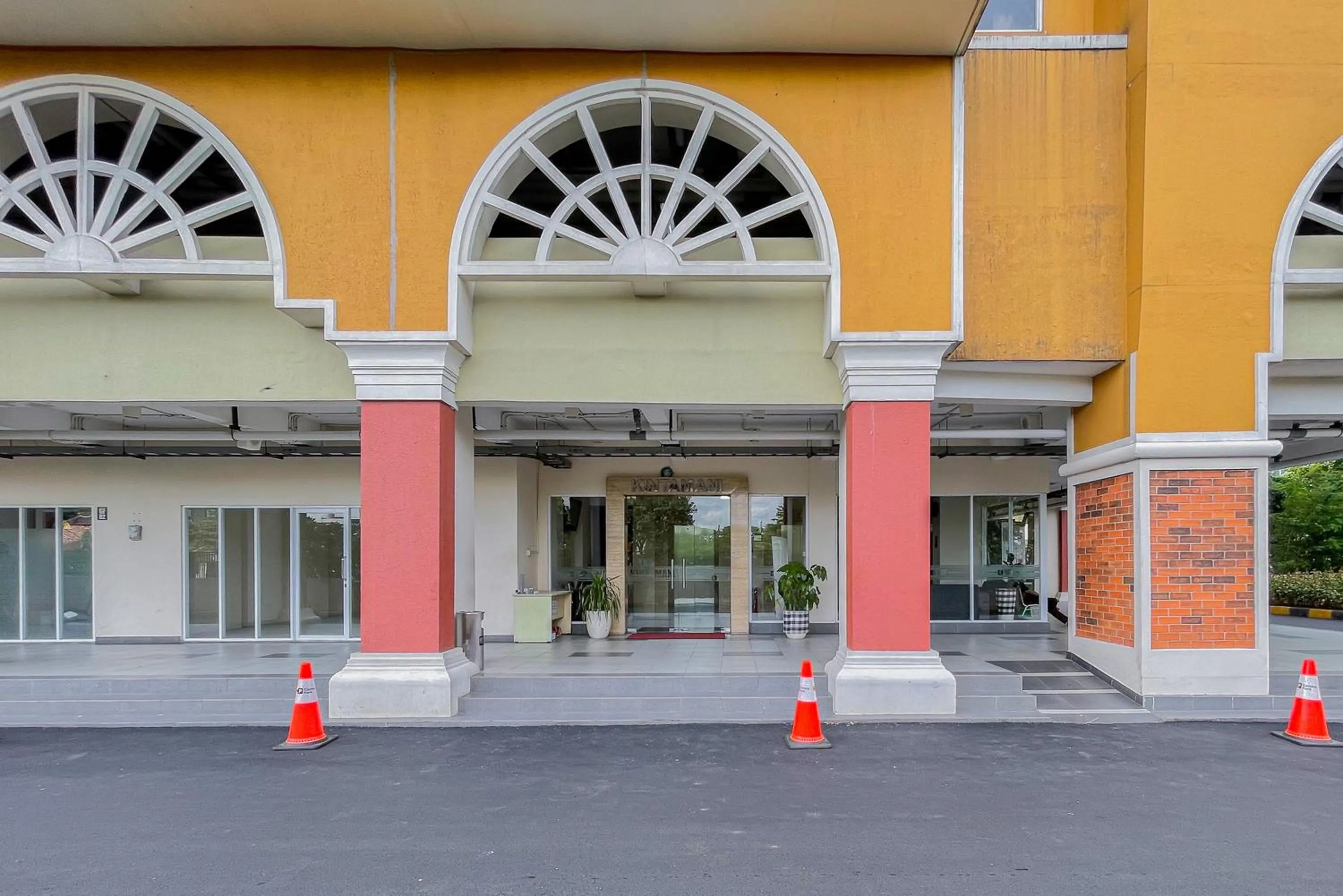 Property building in RedLiving Apartemen Cinere Resort - Gold Room