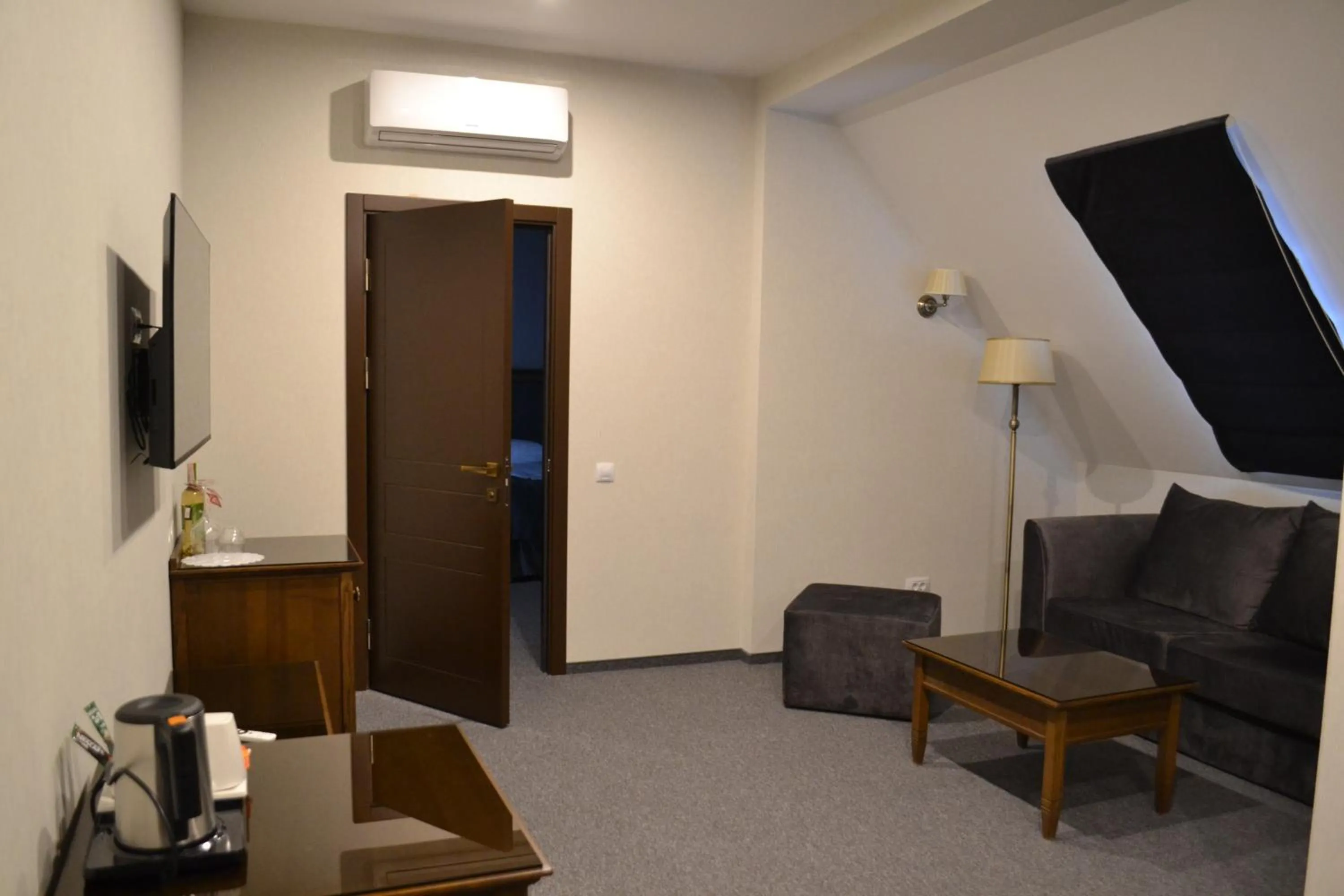 TV and multimedia in Optima Collection Bergshloss Rivne