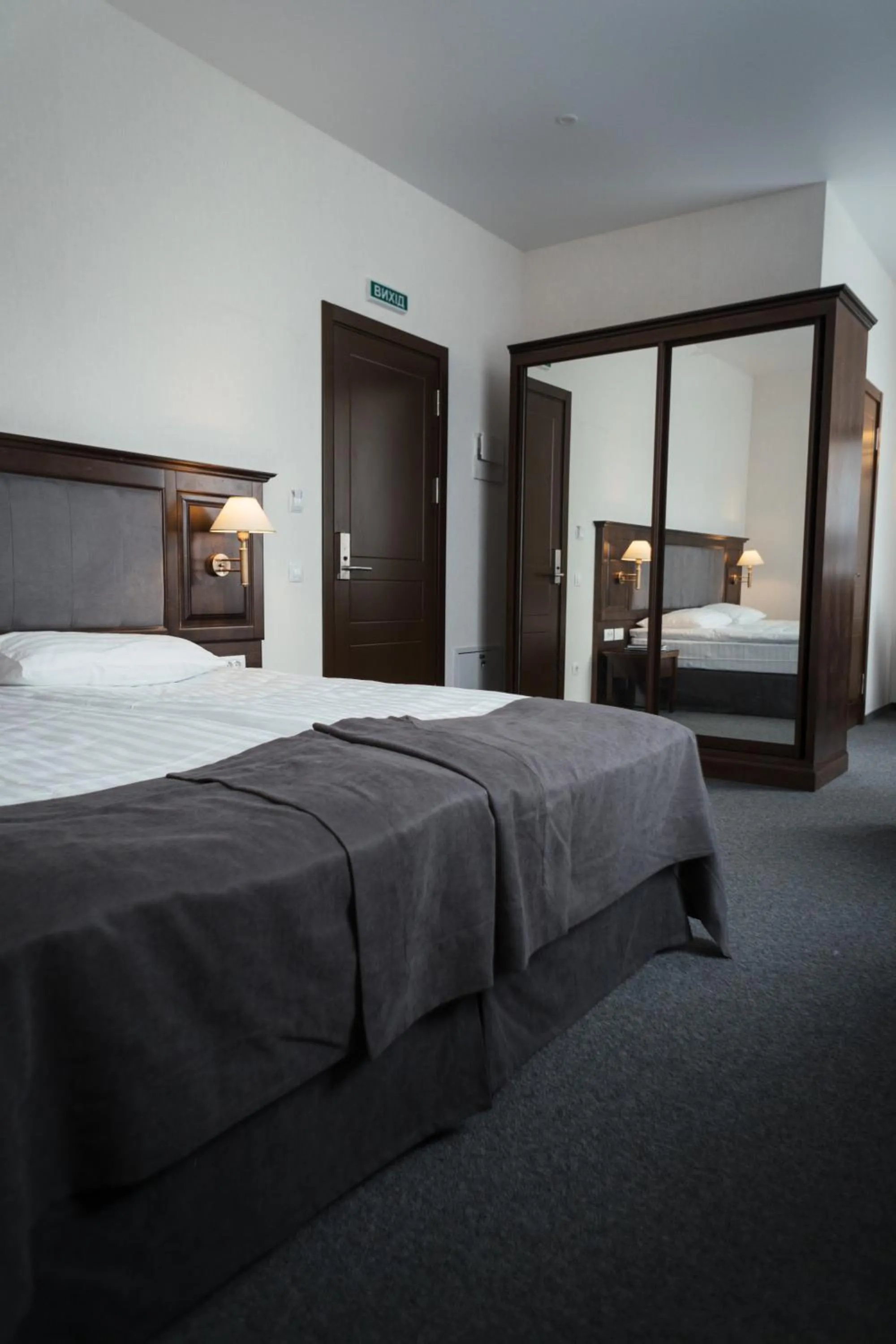 Bed in Optima Collection Bergshloss Rivne