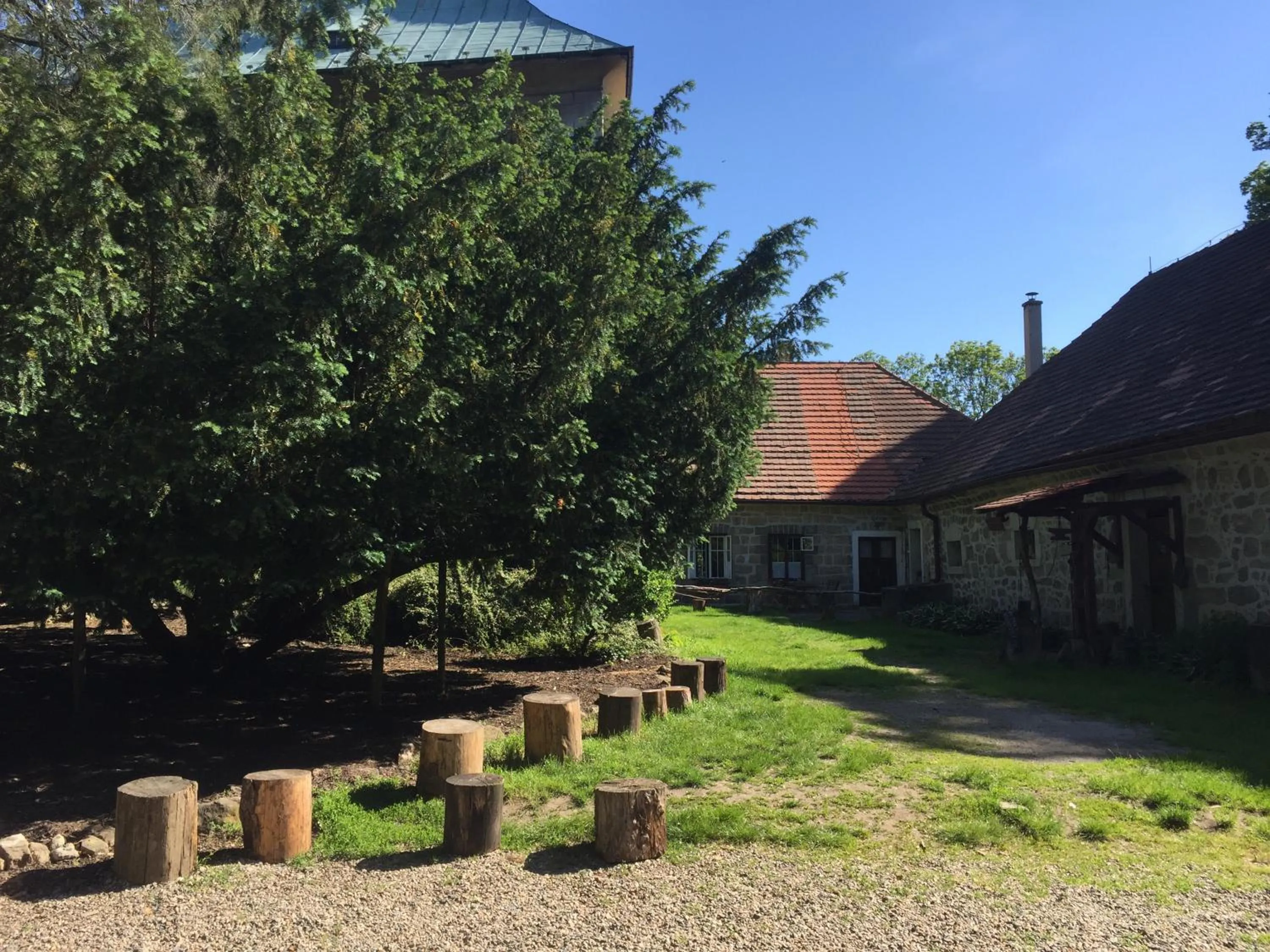 Property building in Hájovna hradu Houska
