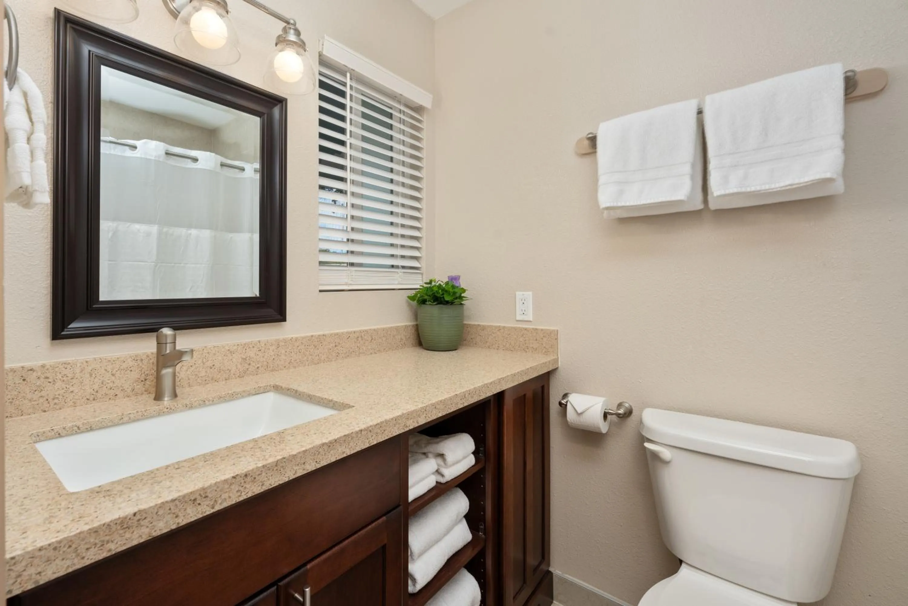 Castle Waimea Country Lodge