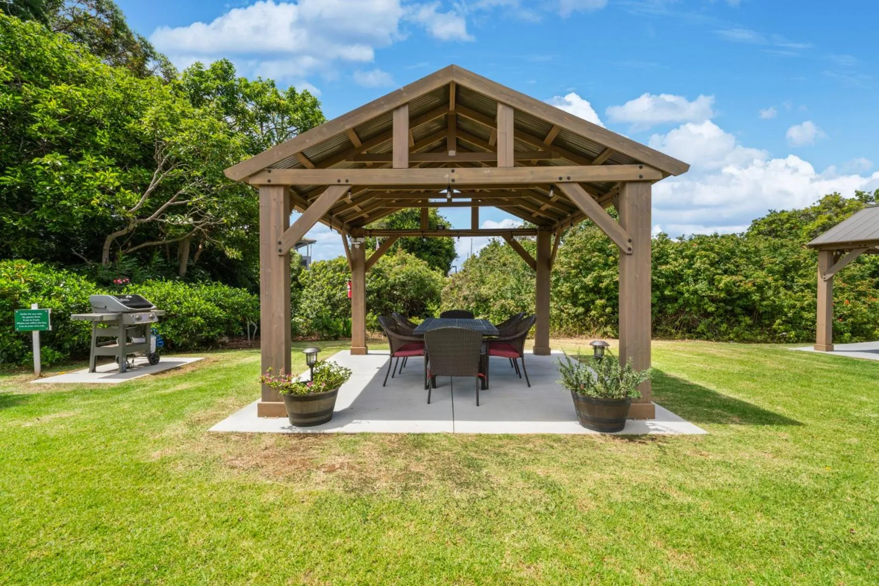 Patio in Castle Waimea Country Lodge