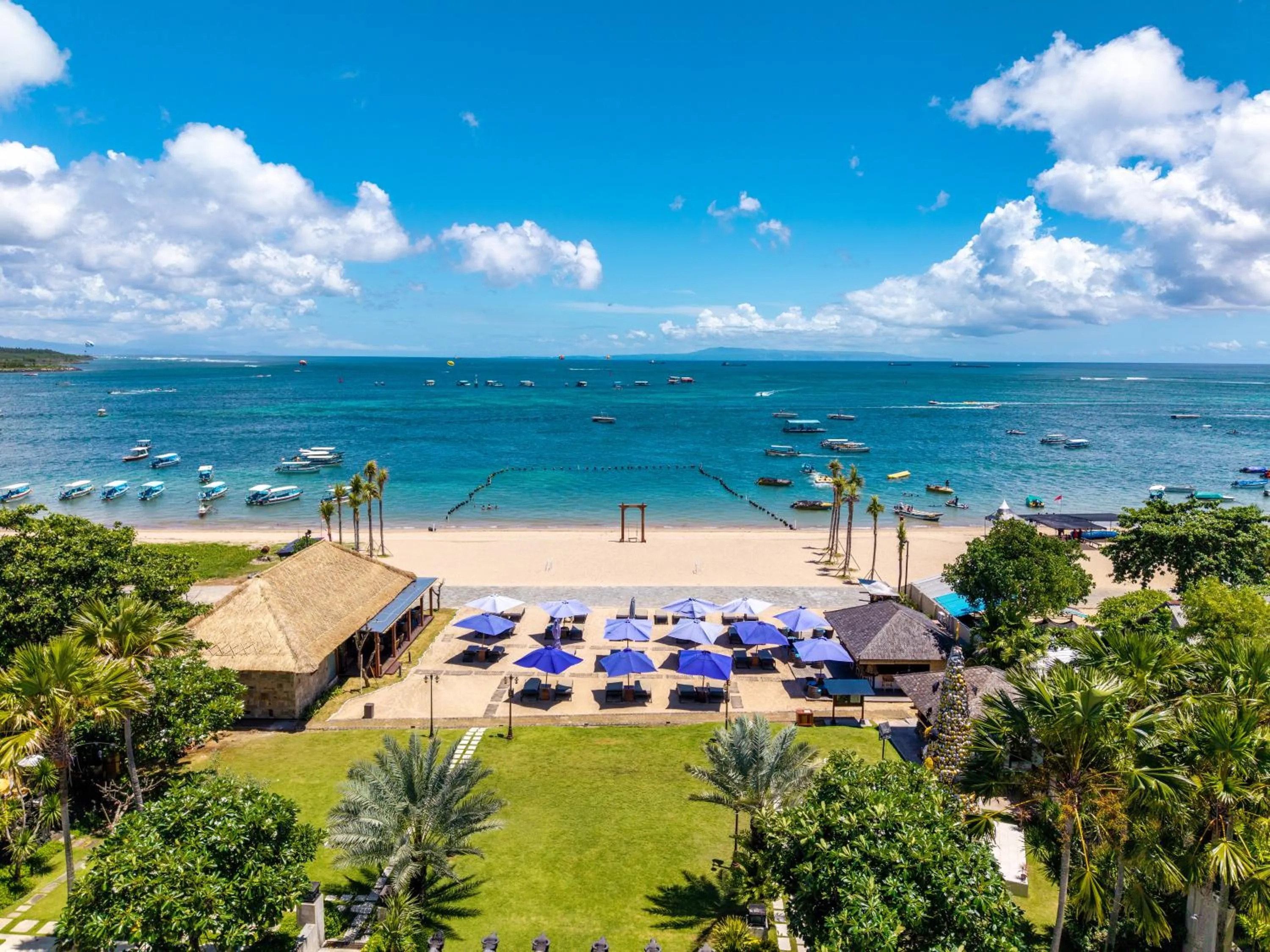 Beach in The Sakala Resort Bali All Suites