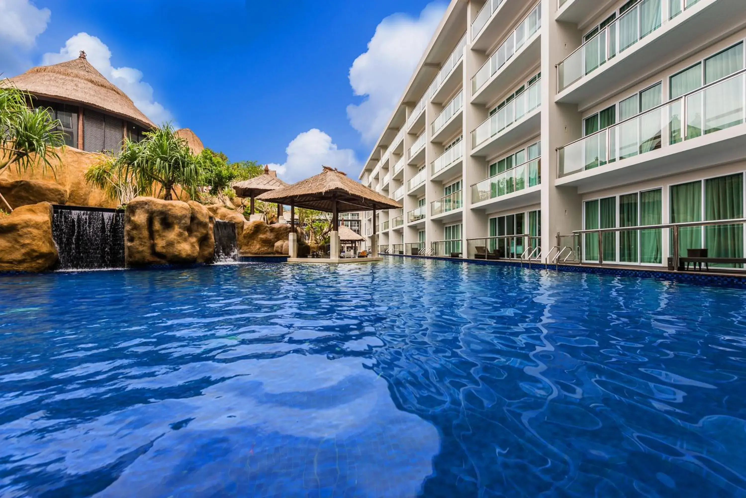 Swimming pool in The Sakala Resort Bali All Suites Swimming pool in The Sakala Resort Bali All Suites