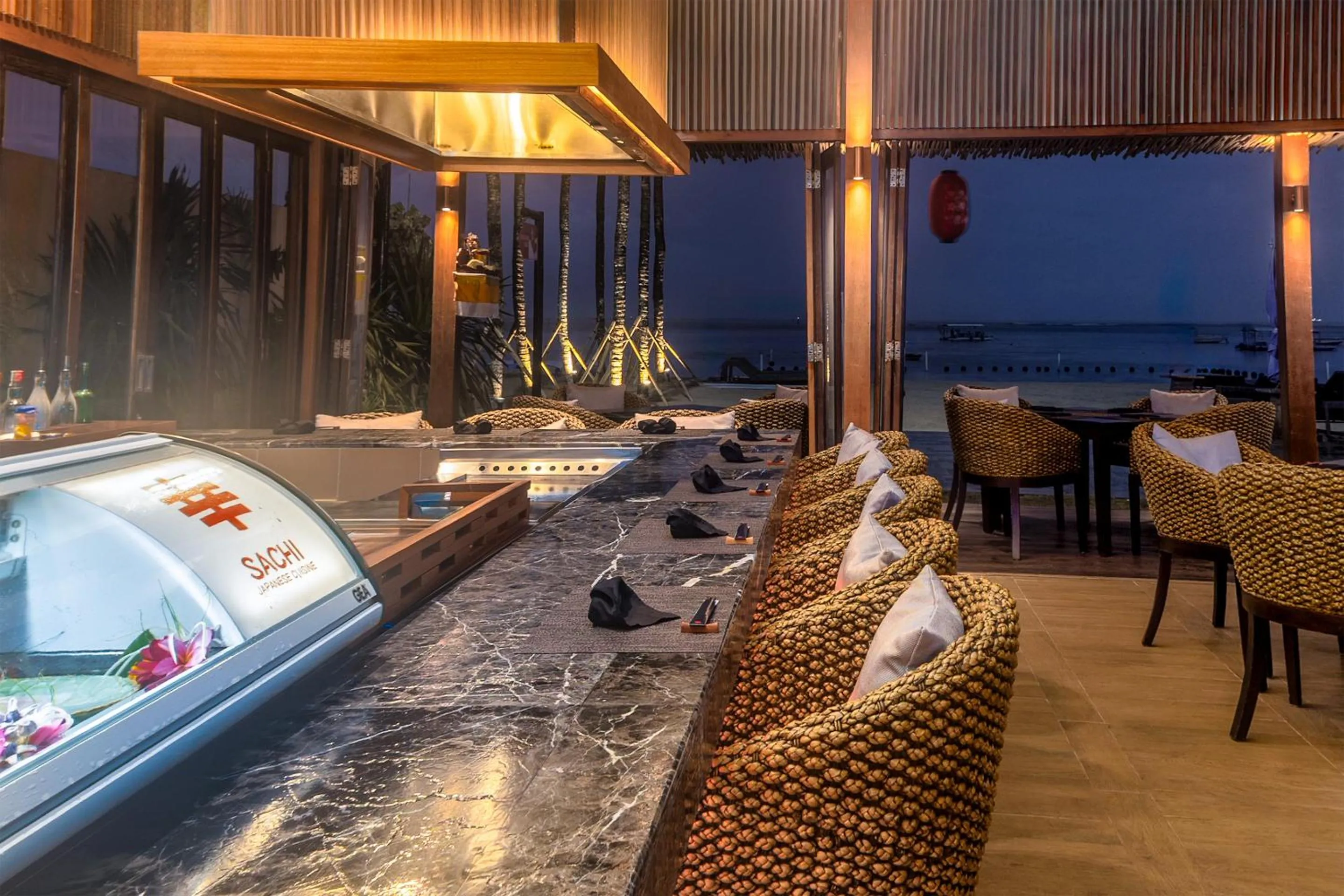 Restaurant/places to eat in The Sakala Resort Bali All Suites