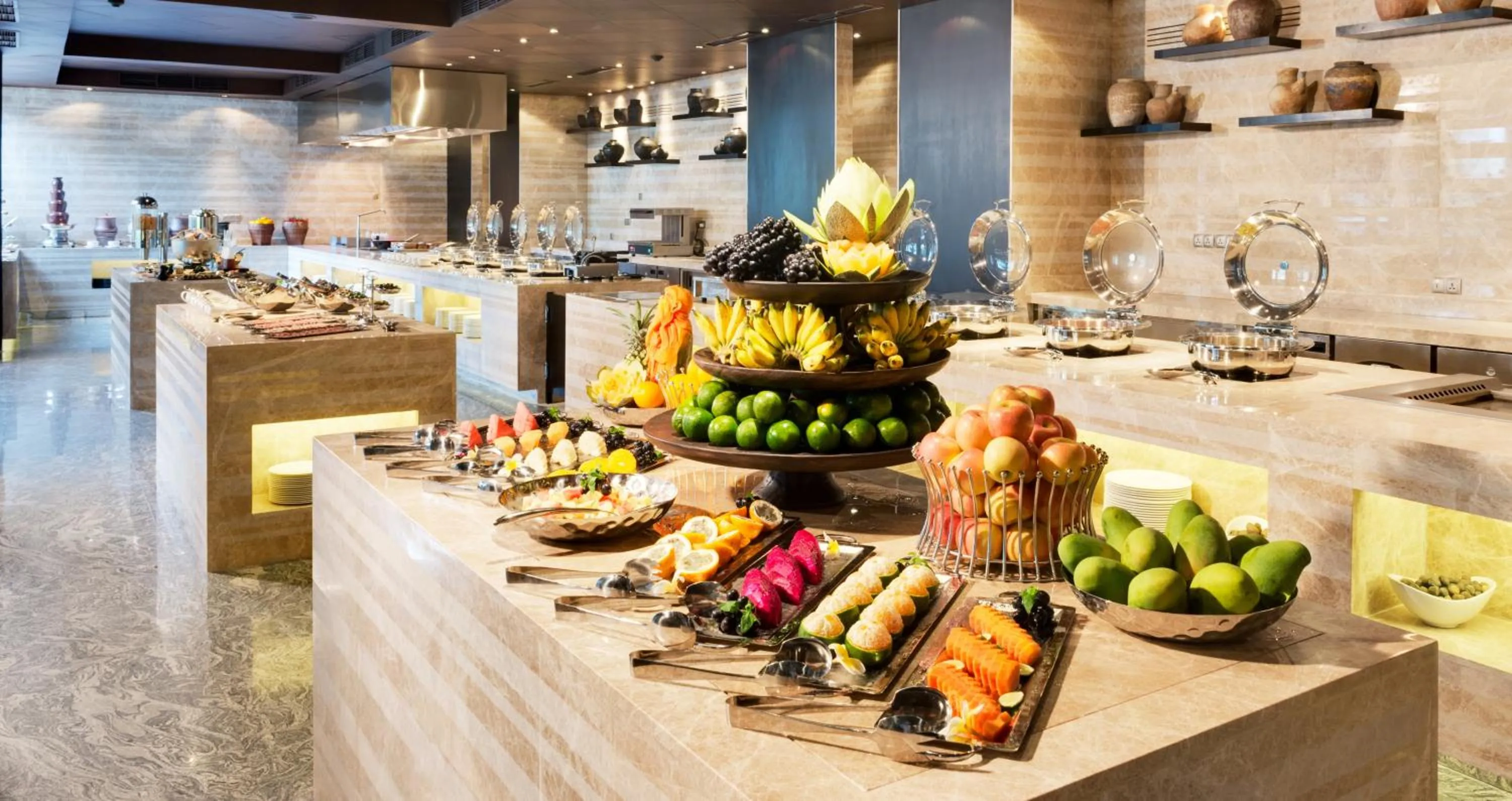 Restaurant/places to eat in The Sakala Resort Bali All Suites