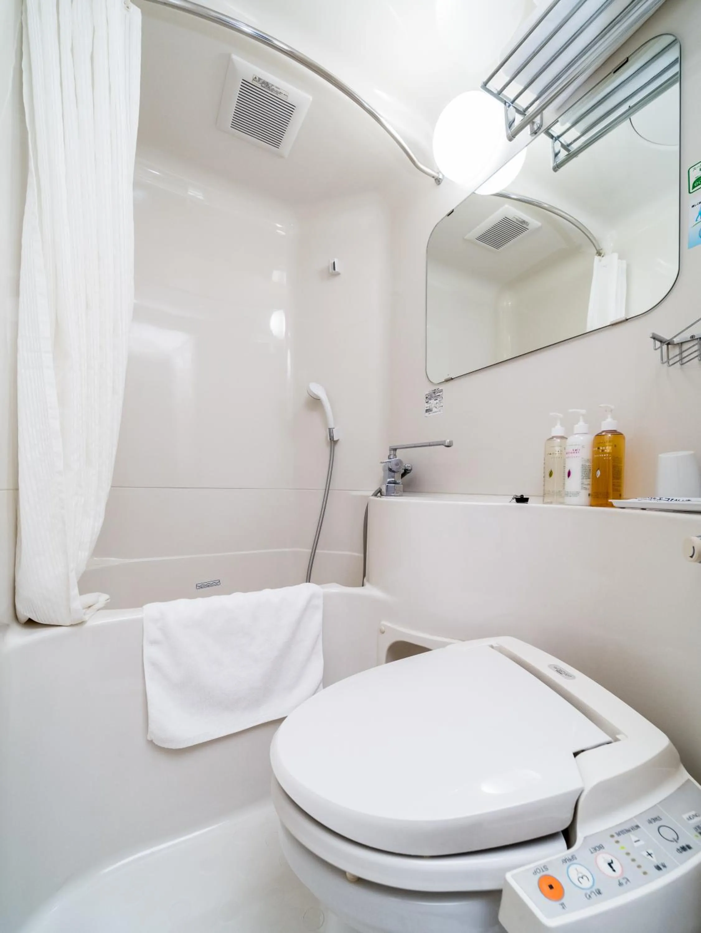 Toilet in Super Hotel Saitama Omiya West