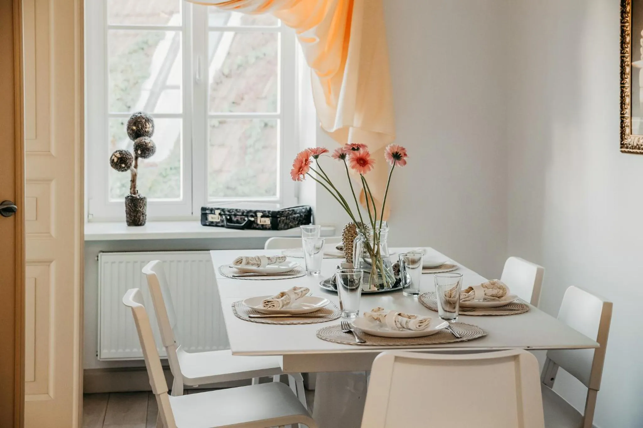 Dining area in Spacious - 140 square meters Apartment, Vilnius City Centre