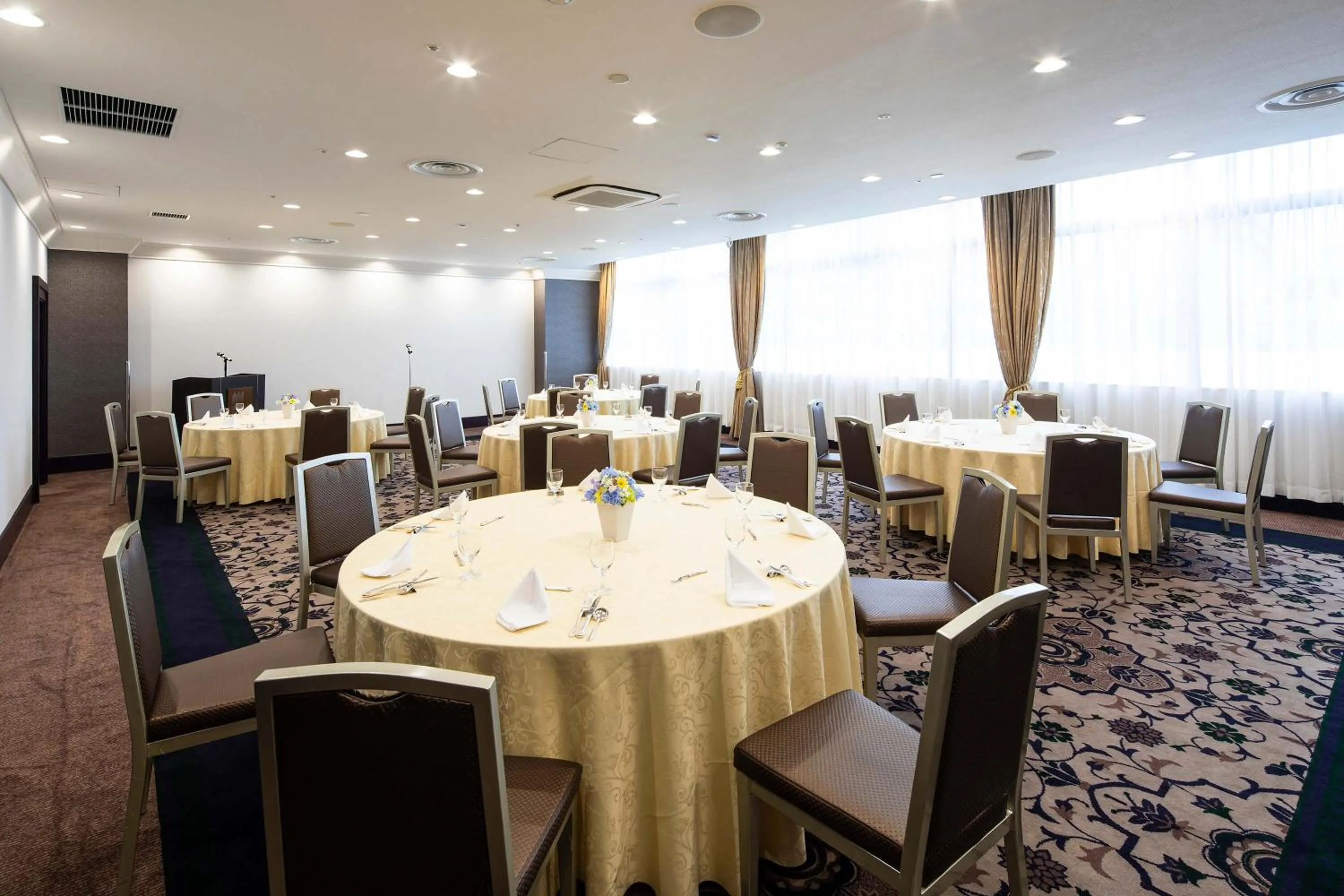 Banquet/Function facilities in Hotel Metropolitan Takasaki