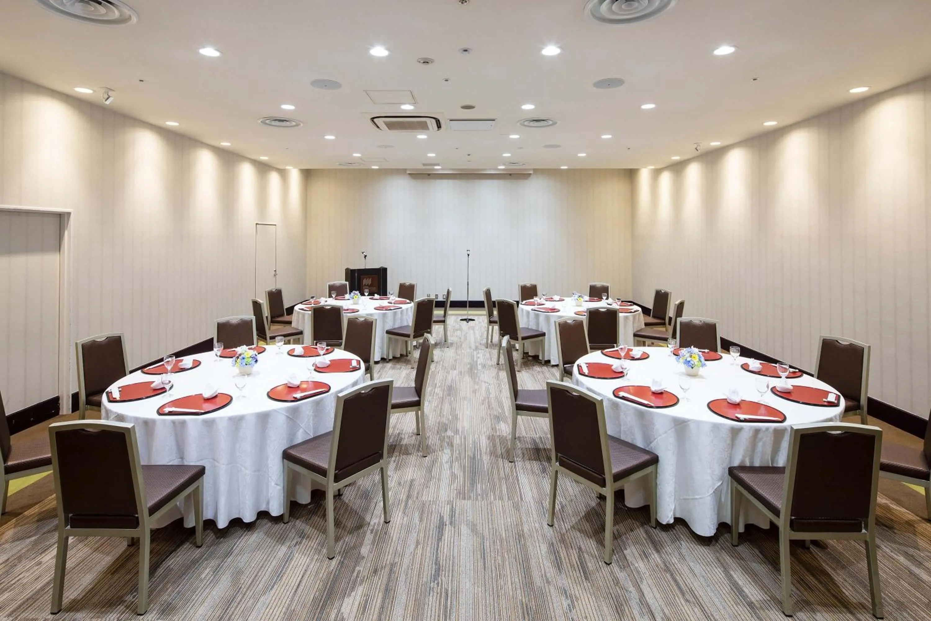Banquet/Function facilities in Hotel Metropolitan Takasaki