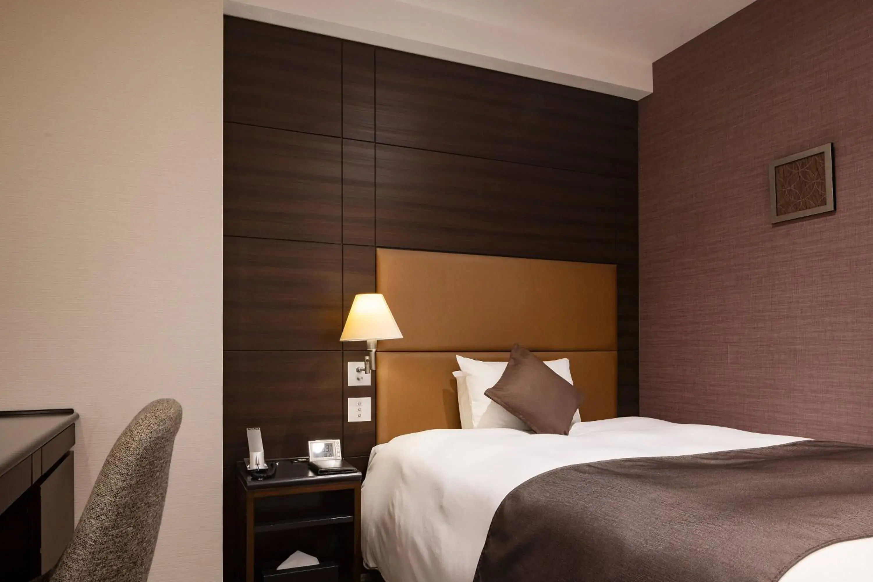 Photo of the whole room, Bed in Hotel Metropolitan Takasaki Photo of the whole room, Bed in Hotel Metropolitan Takasaki