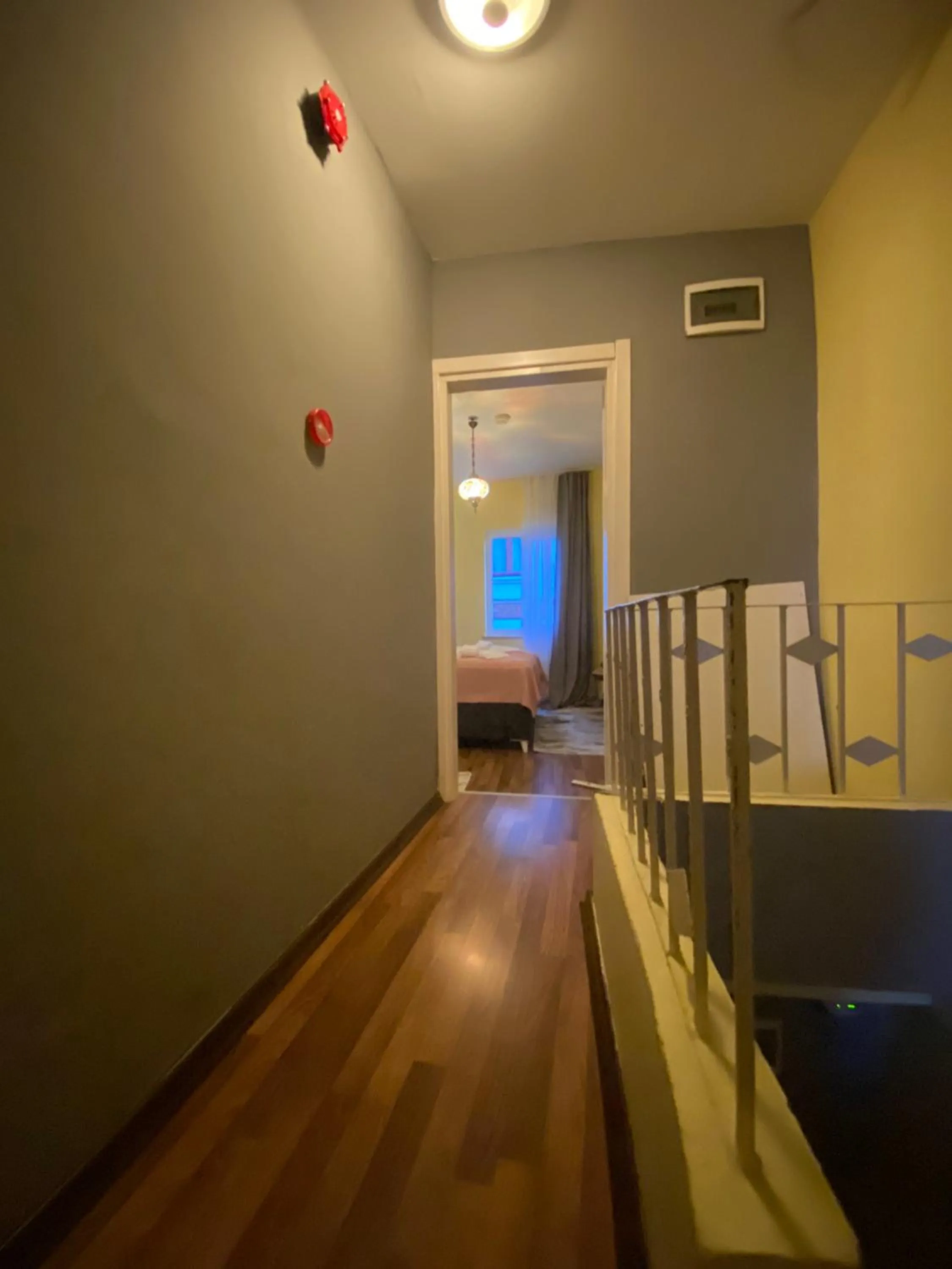 Communal lounge/ TV room in Marmara House&Apartments