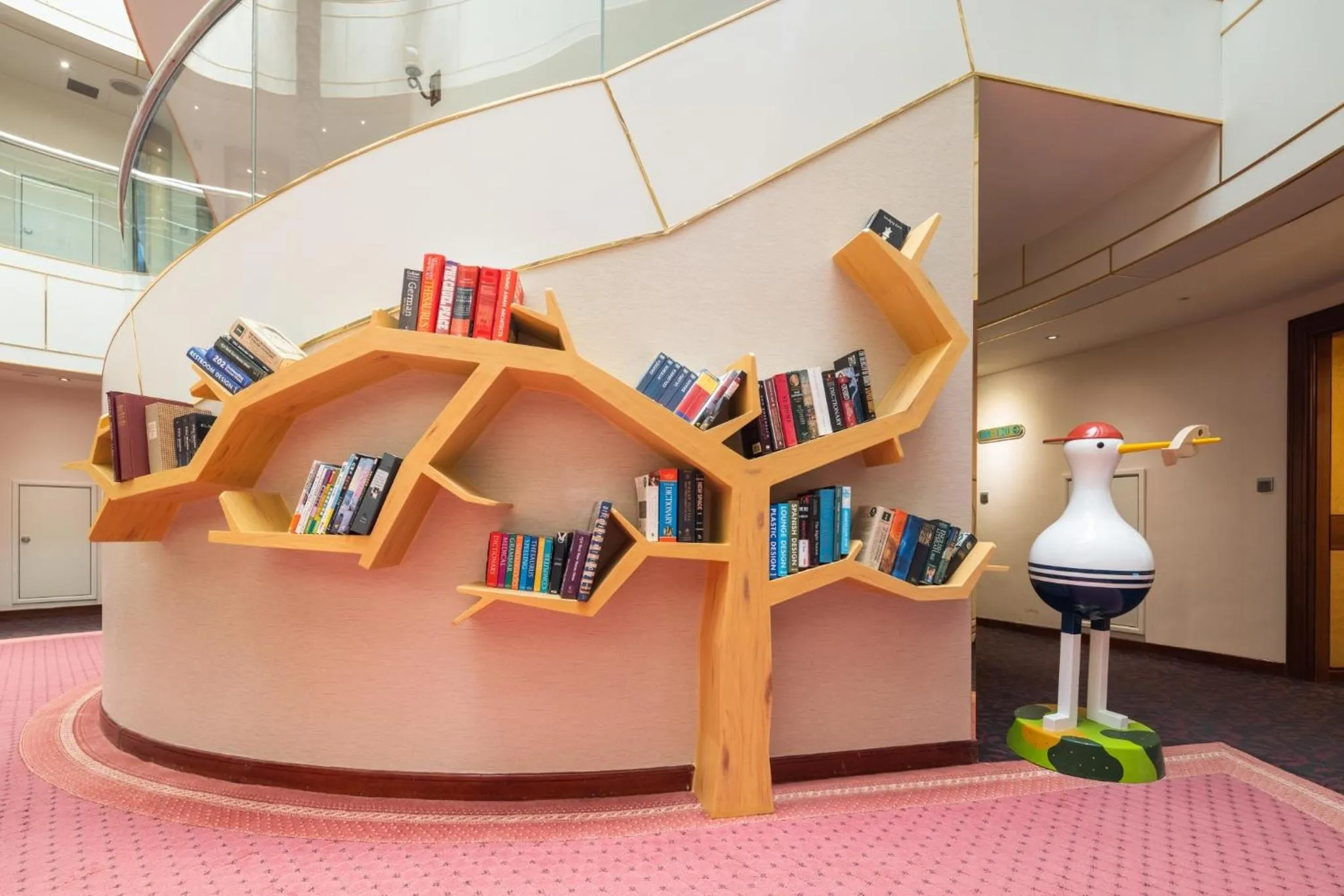 Library in Taoyuan Yuehua Hotel & Golf Club