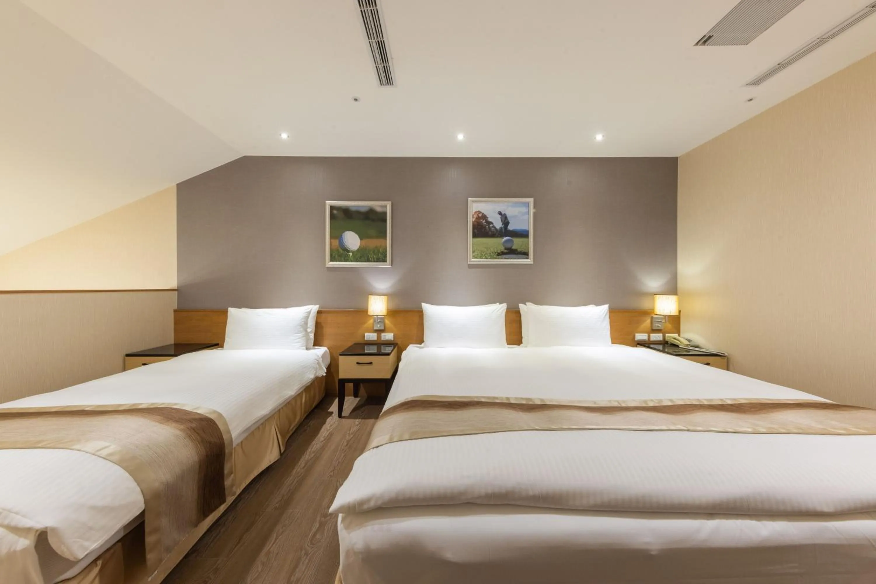 Bed in Taoyuan Yuehua Hotel & Golf Club