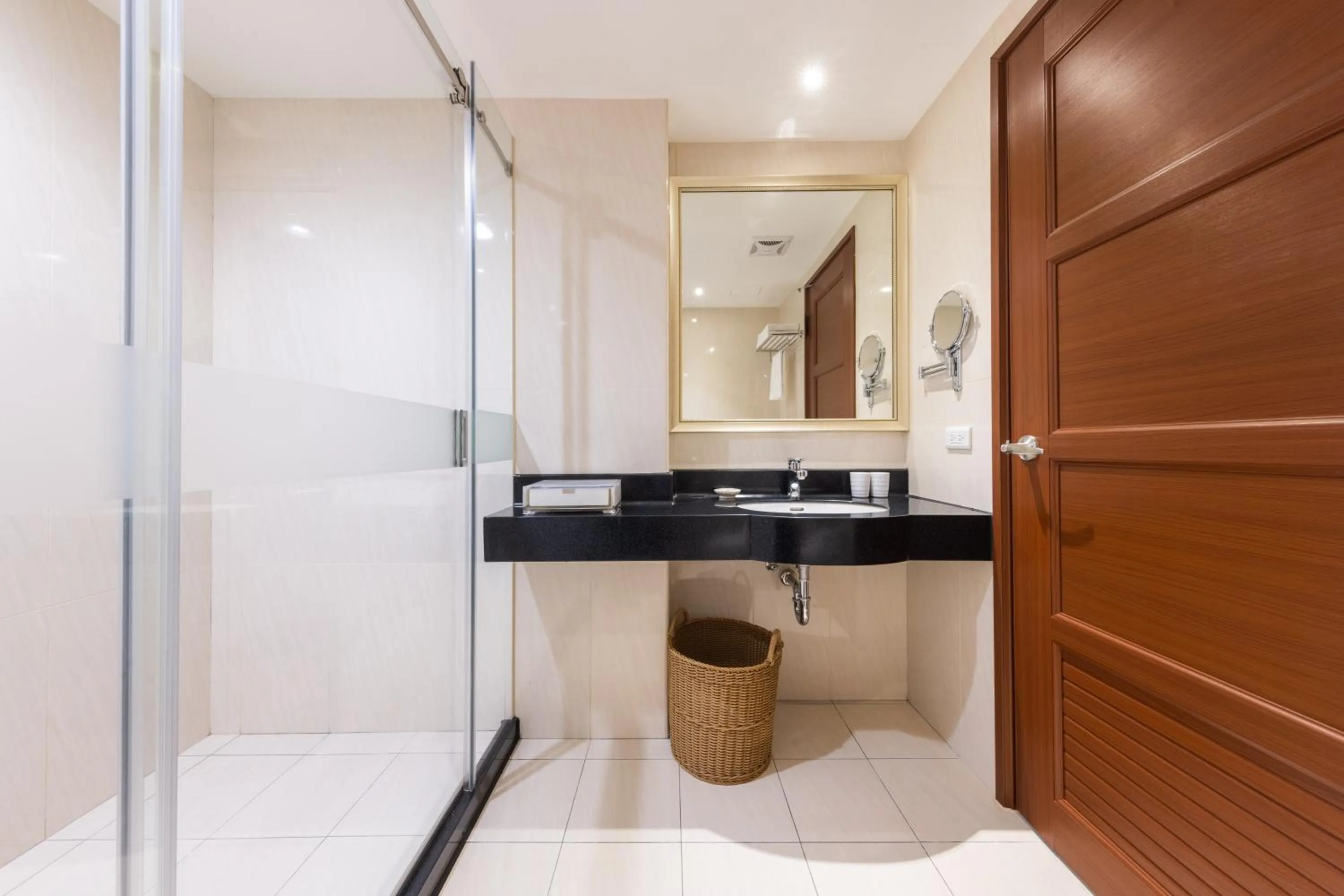Bathroom in Taoyuan Yuehua Hotel & Golf Club