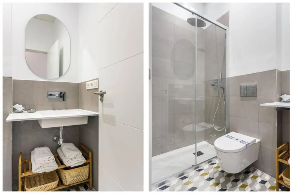 Bathroom in Pop Art, 2BD ground Central Apartment