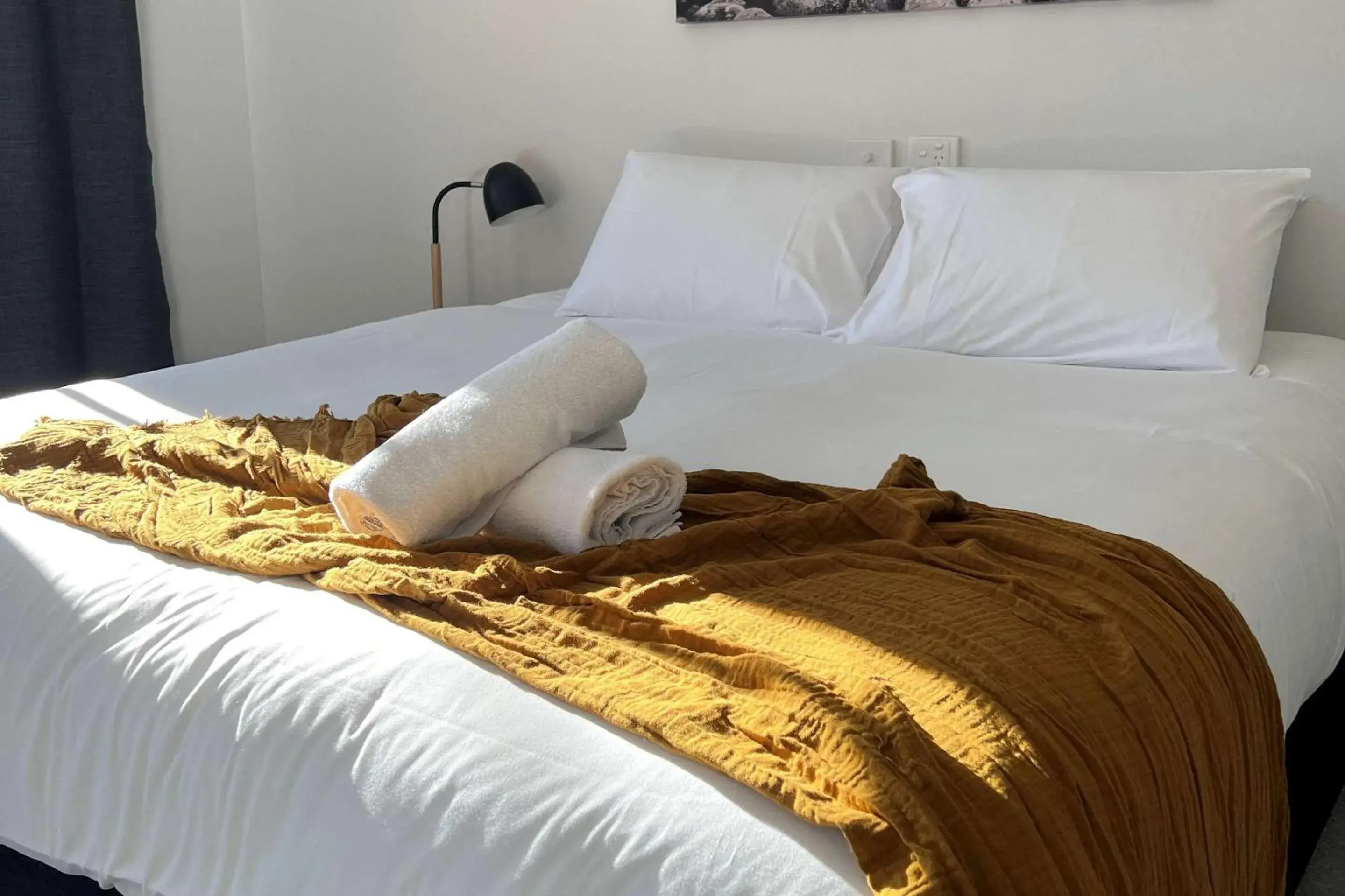 Bedroom, Bed in Comfort Inn Centrepoint Motel Bedroom, Bed in Comfort Inn Centrepoint Motel